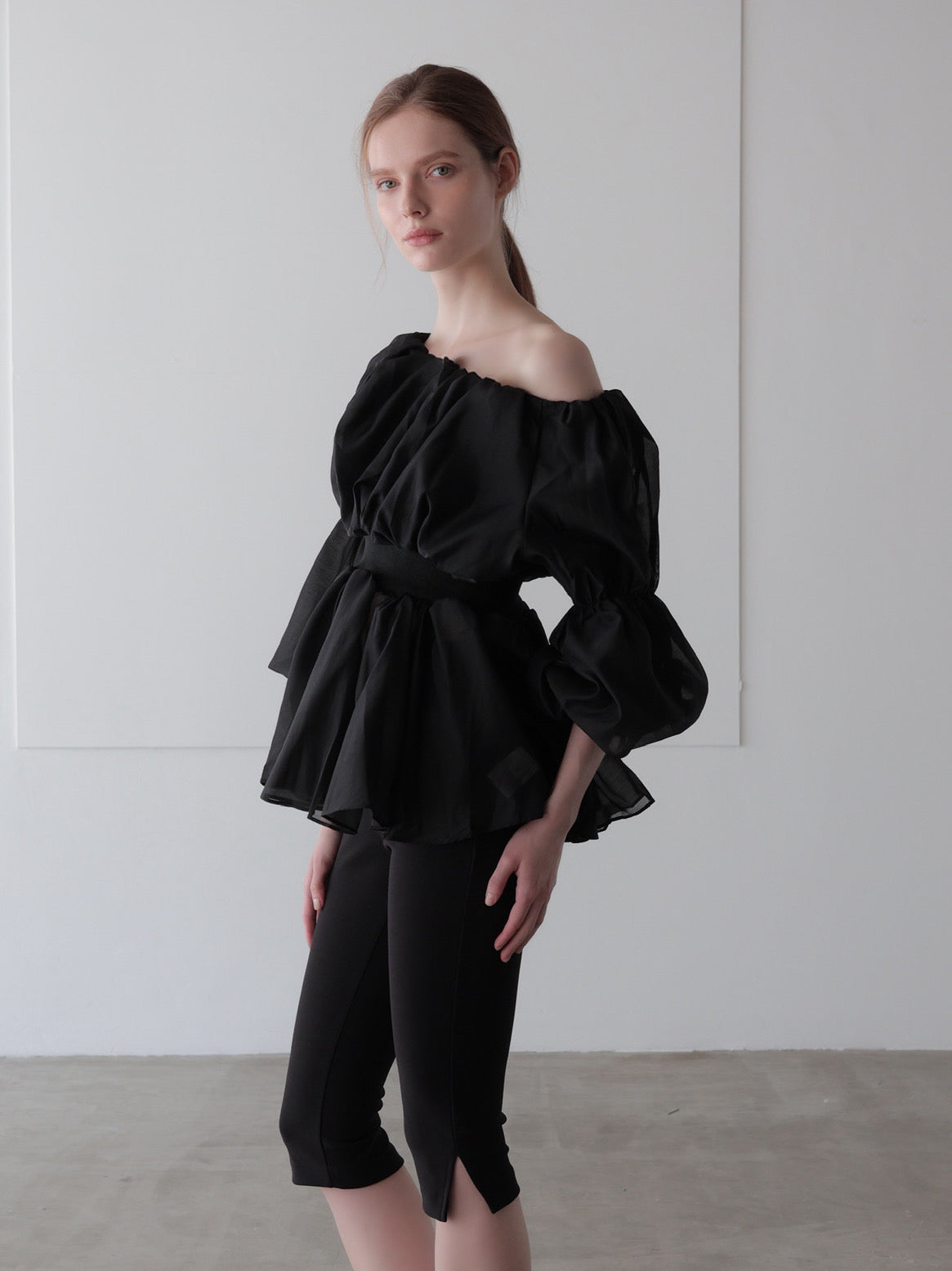 shirring off-shoulder blouse