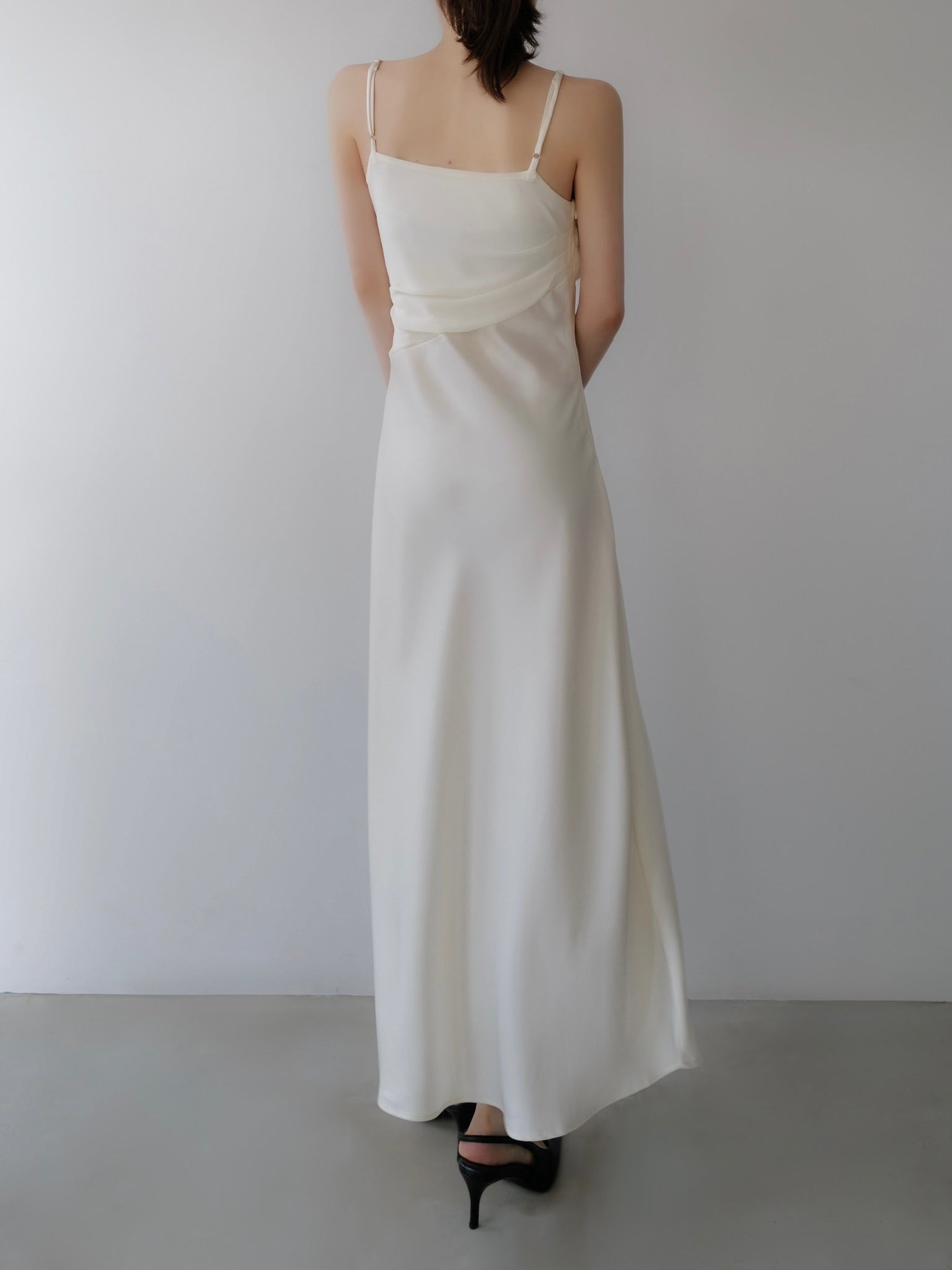 minimalist pleated long dress