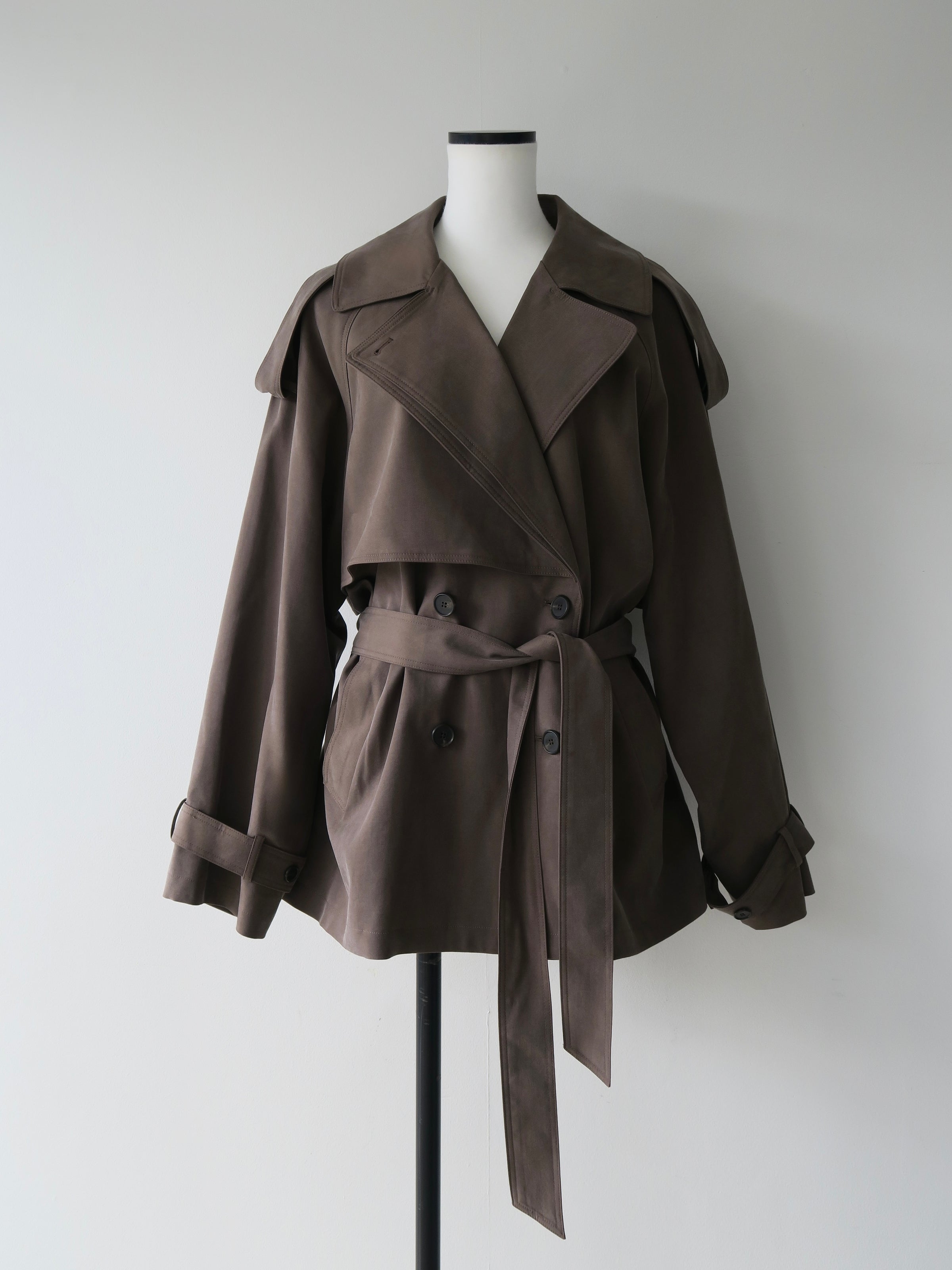 moca classic short trench coat