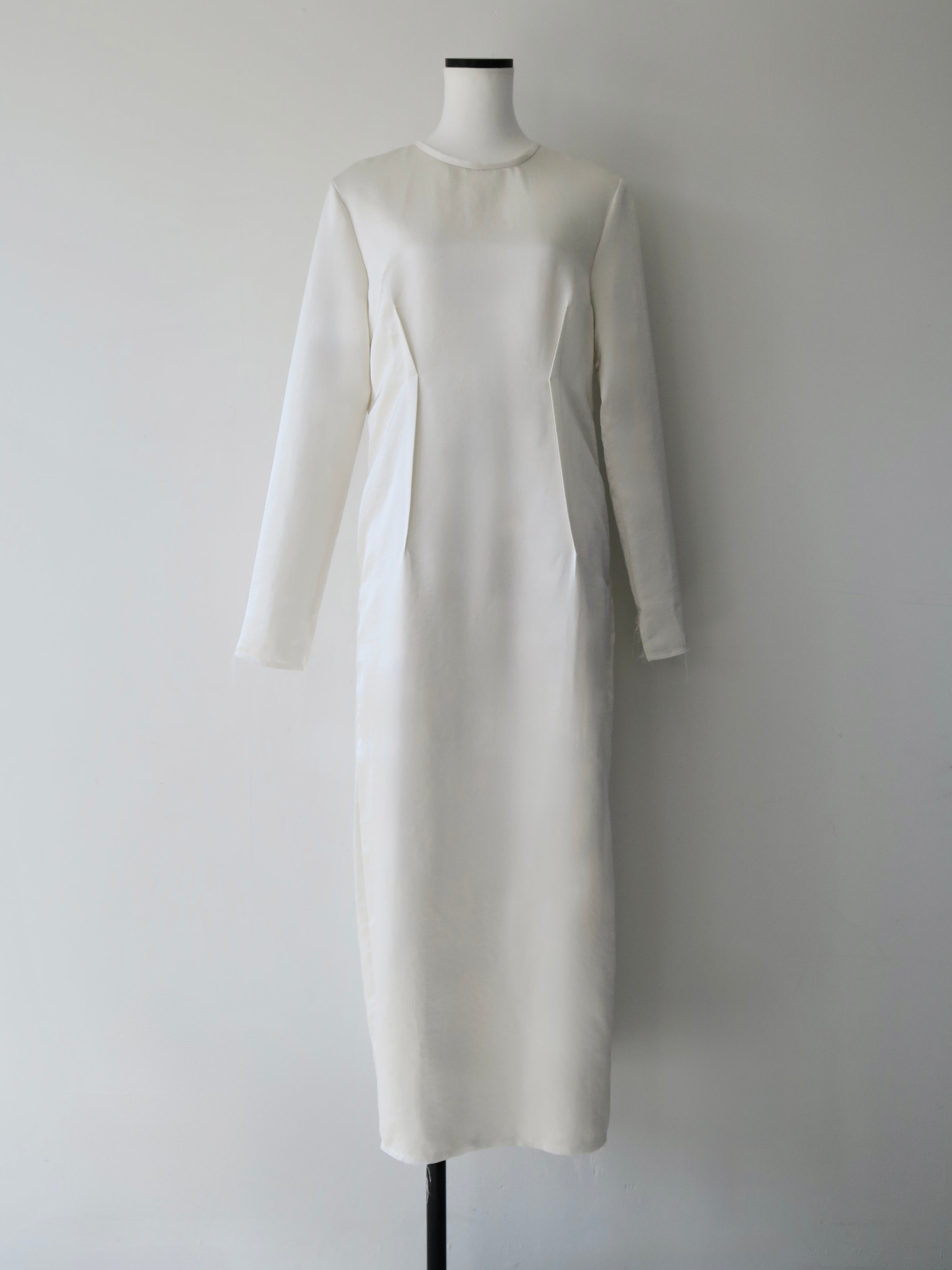 summer sale / darted luster dress