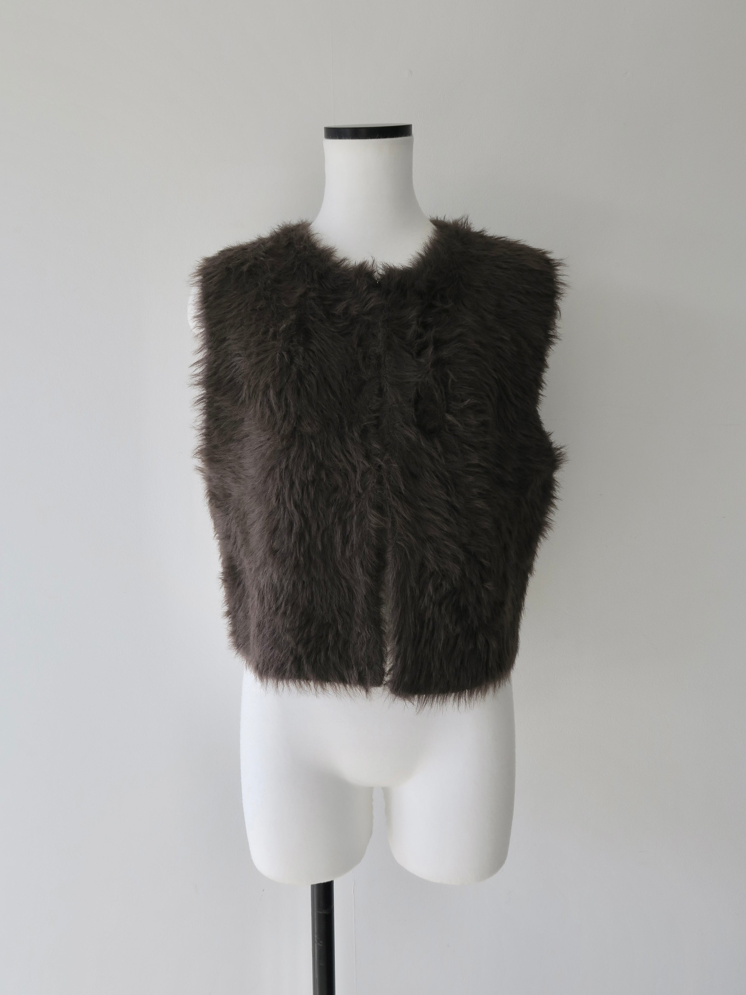 mink-like fur short vest