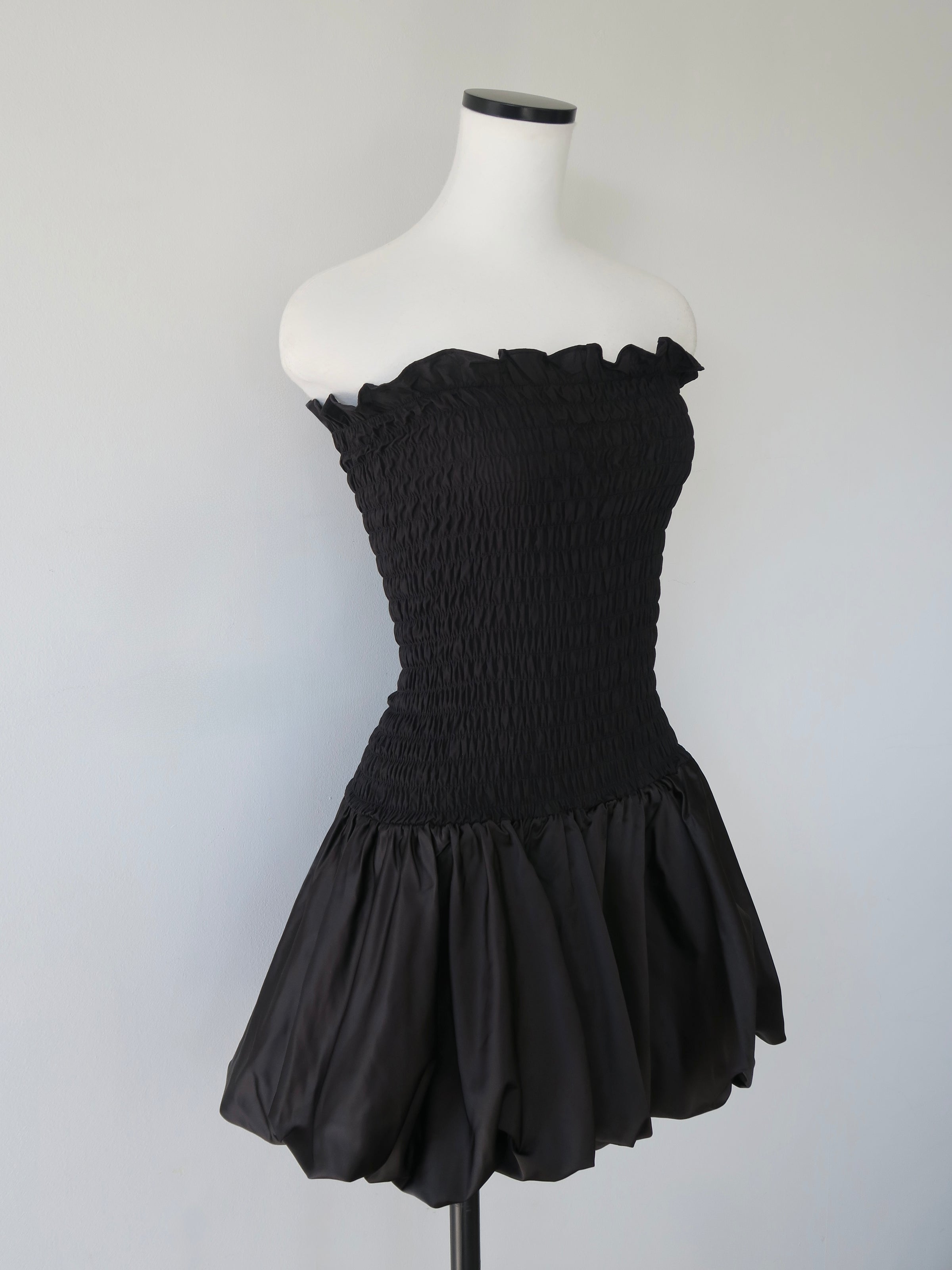 volume flare mini dress