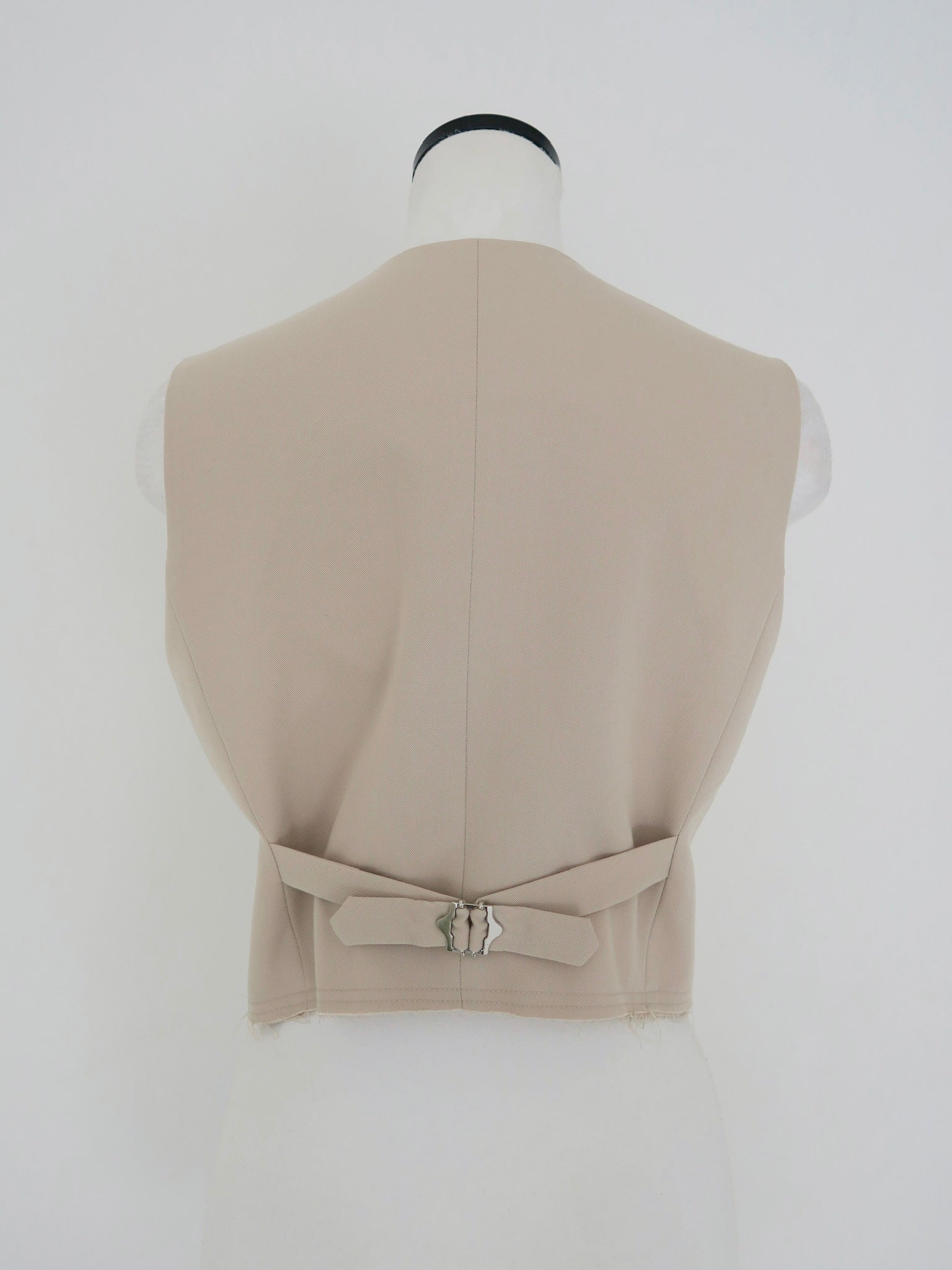 summer sale / raw hem single vest