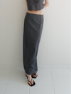 raw hem slim long skirt