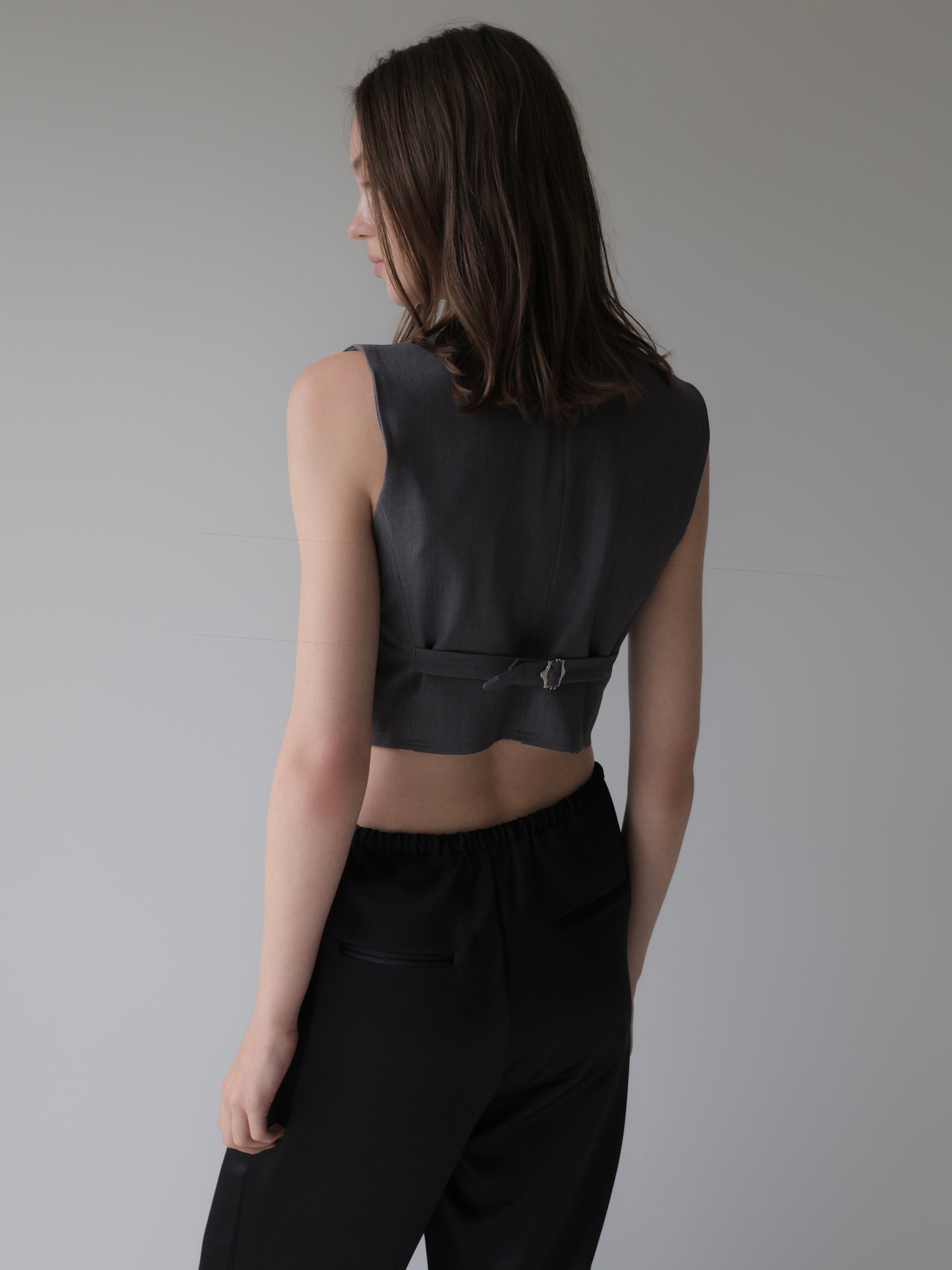 summer sale / raw hem single vest