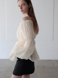 shirring off-shoulder blouse