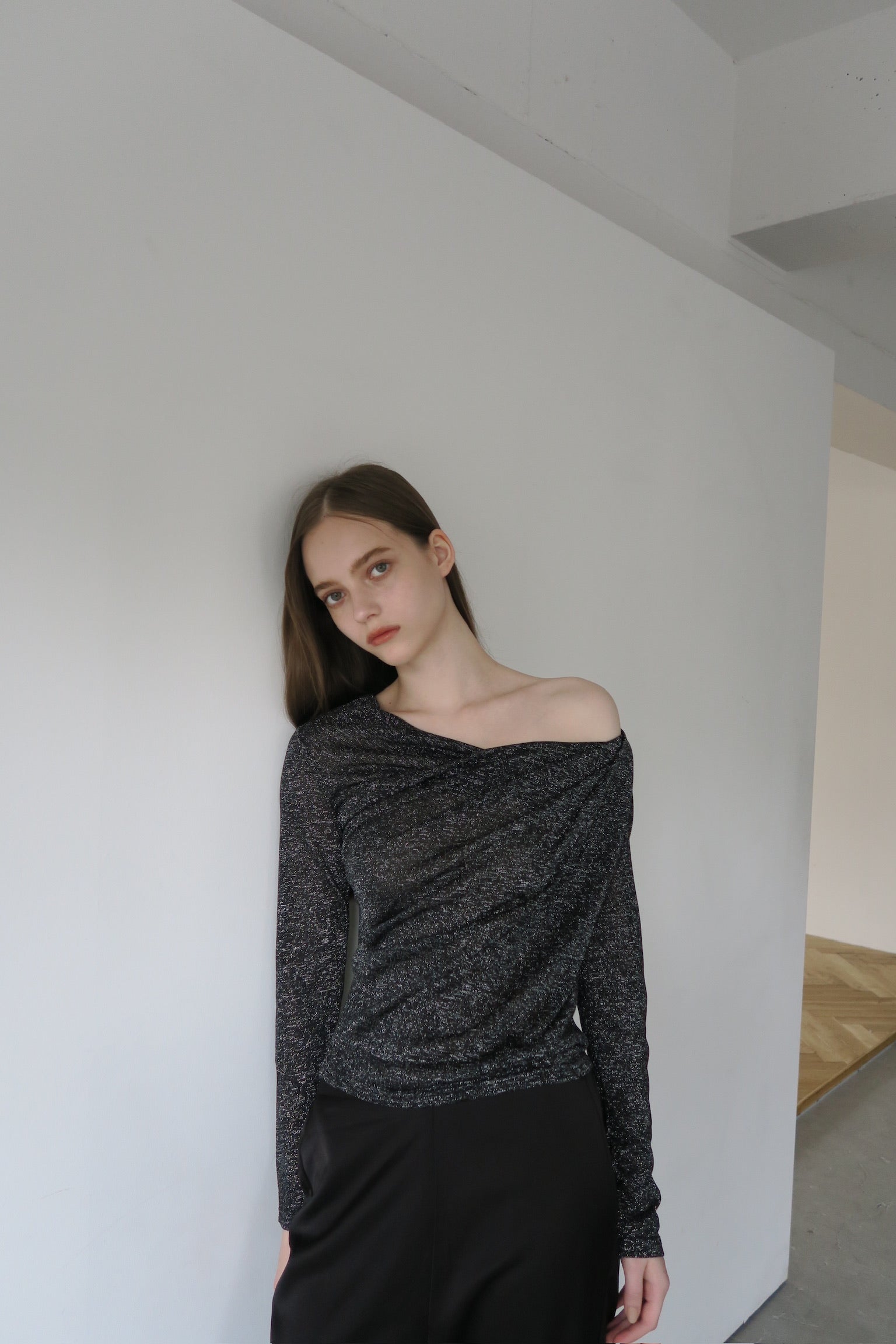 glitter drape tee – célon