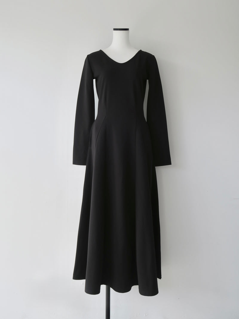v silhouette dress
