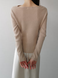 raccoon wool drape neck knit