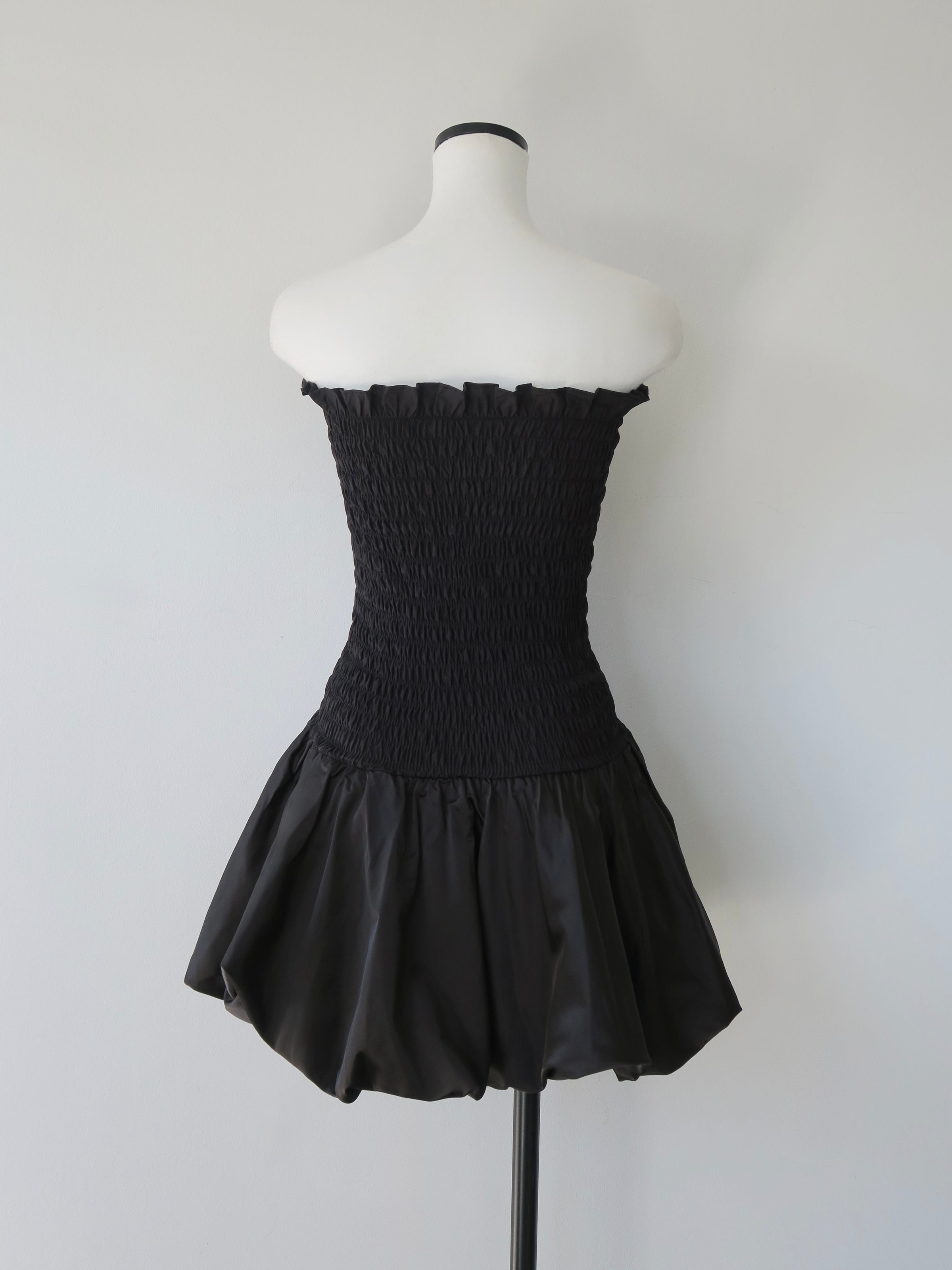 volume flare mini dress