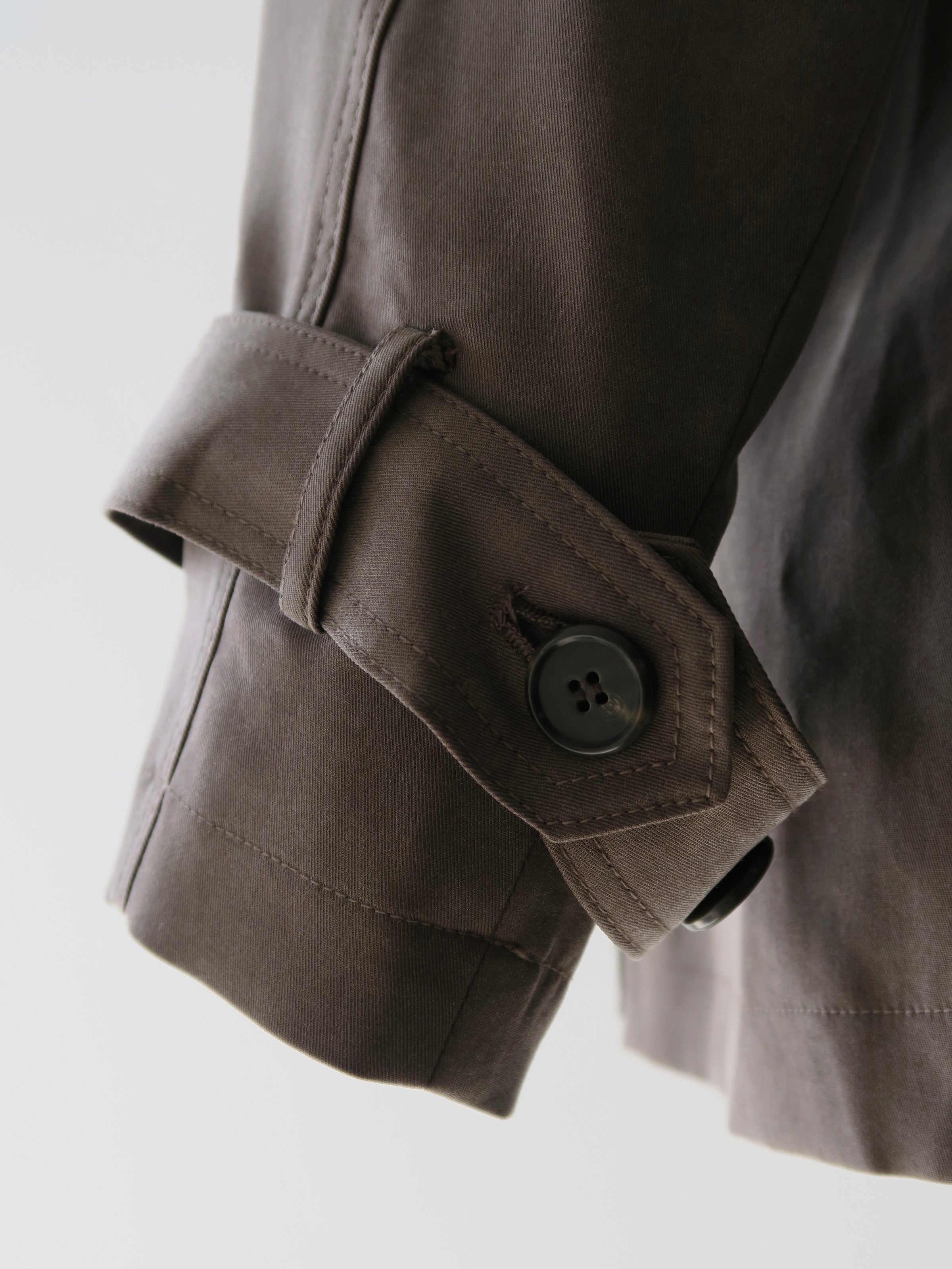 moca classic short trench coat