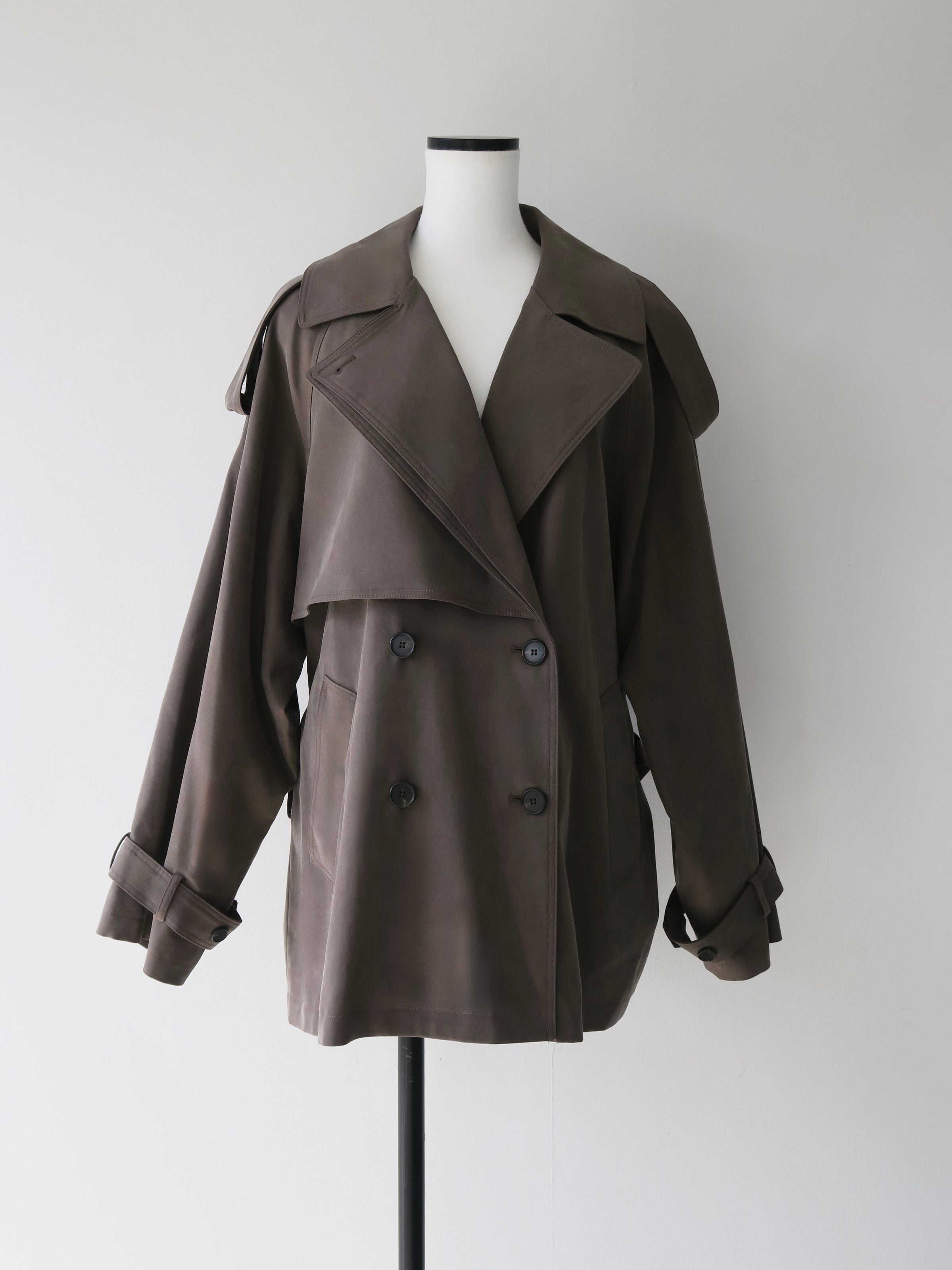 moca classic short trench coat