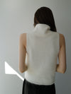 angora turtle sleeve-less knit