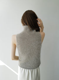 angora turtle sleeve-less knit