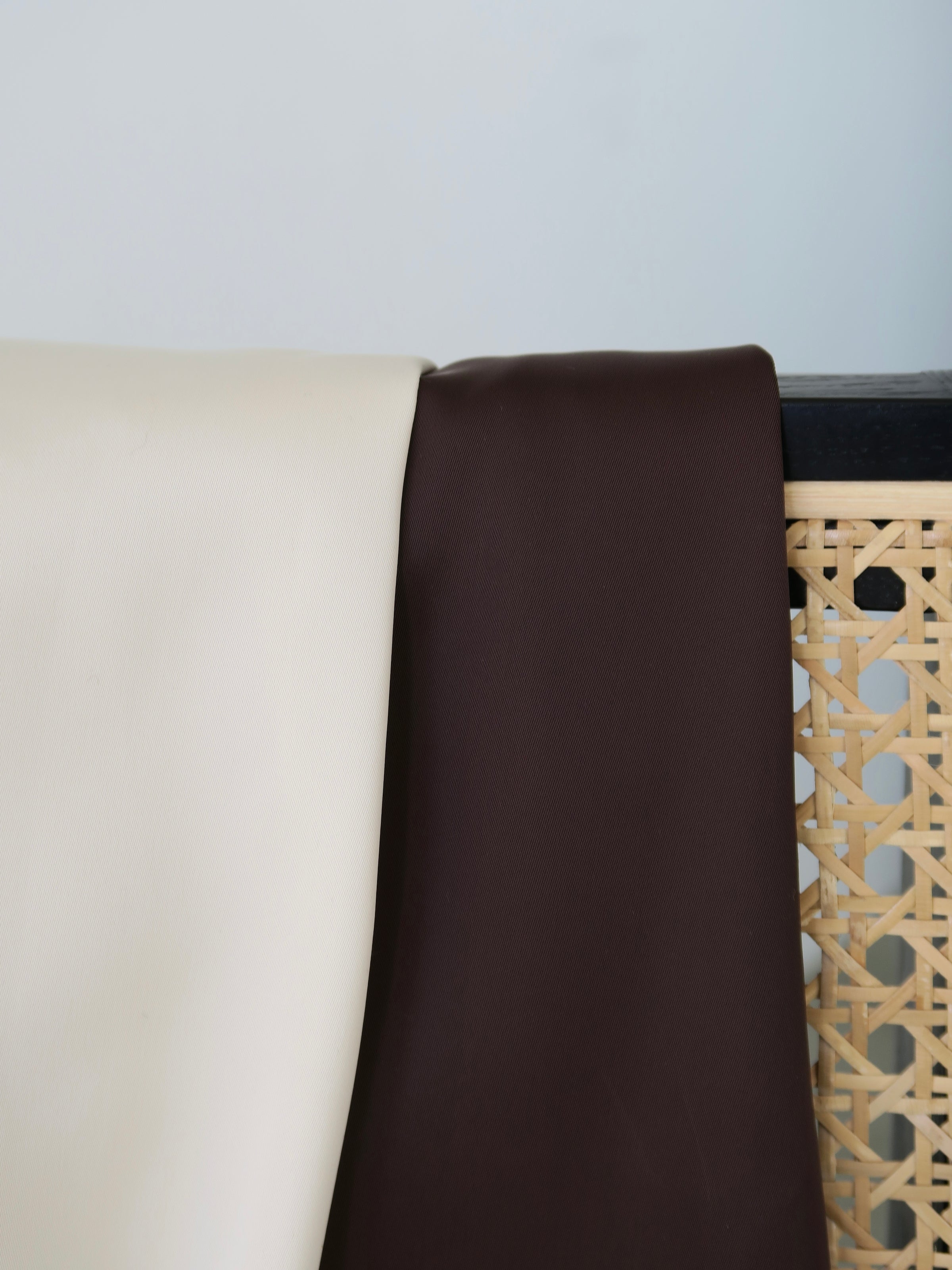 sample sale / one shoulder satin set up