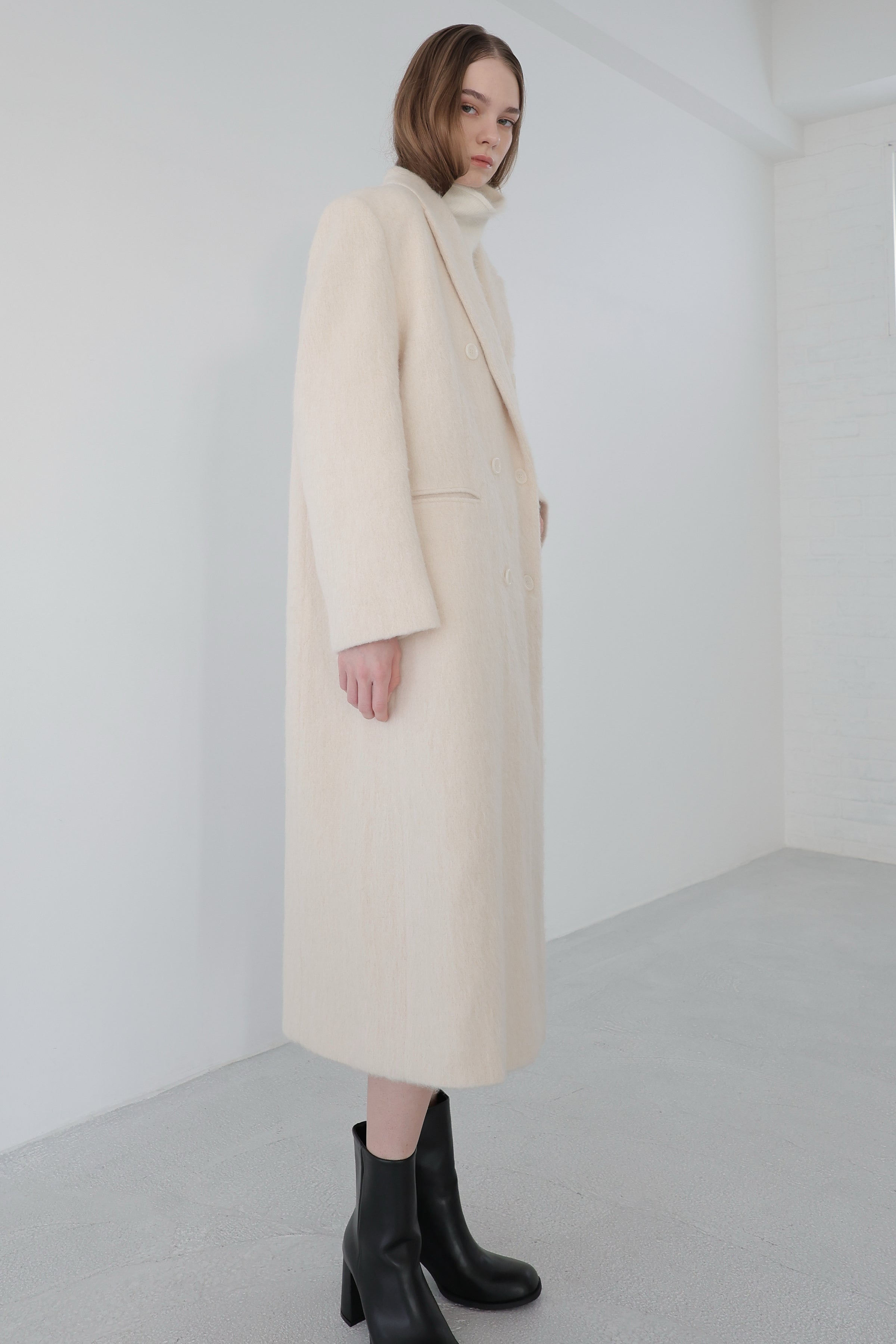 alpaca hairy long coat