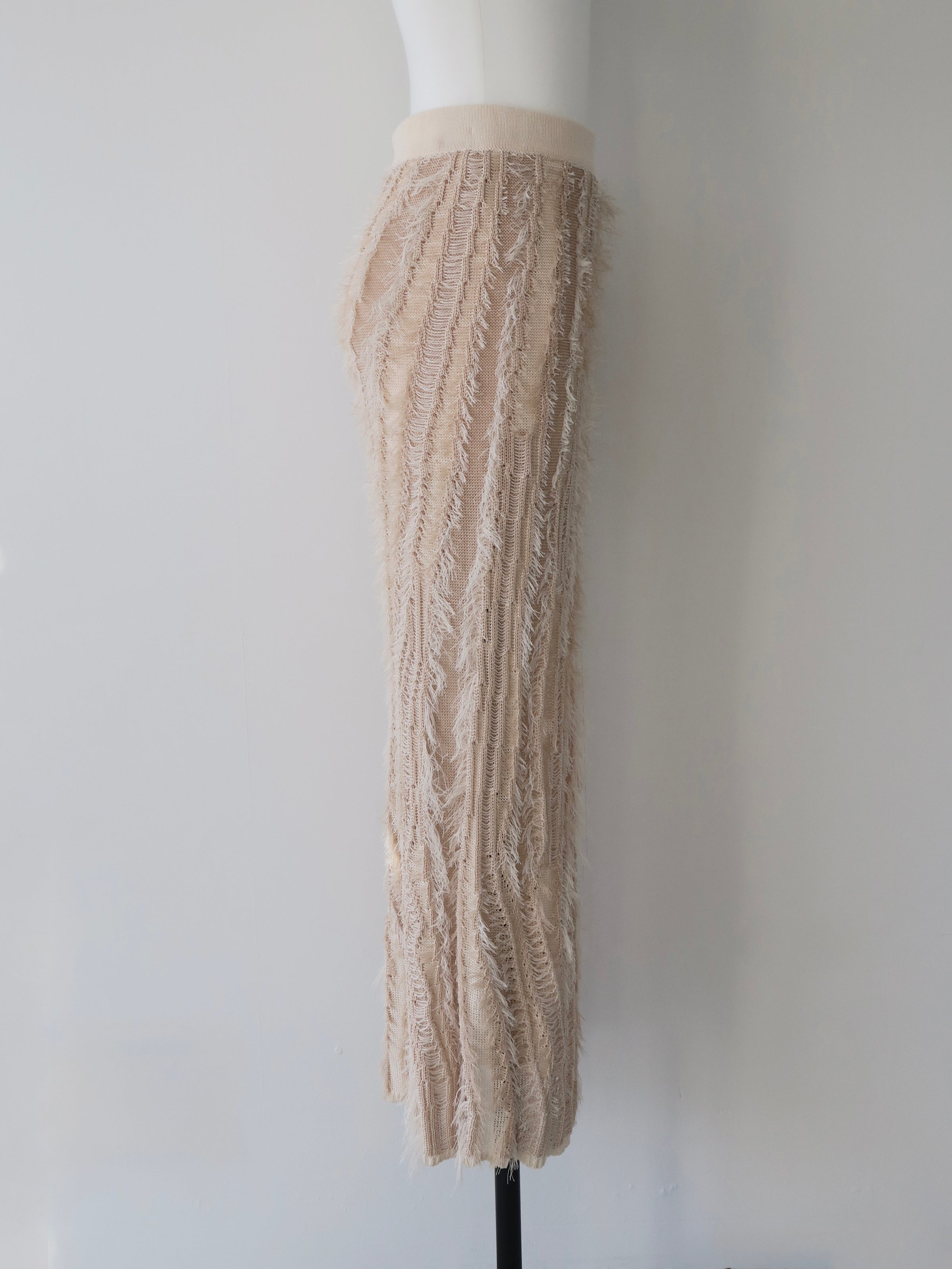 sample sale / fringe knit tight skirt