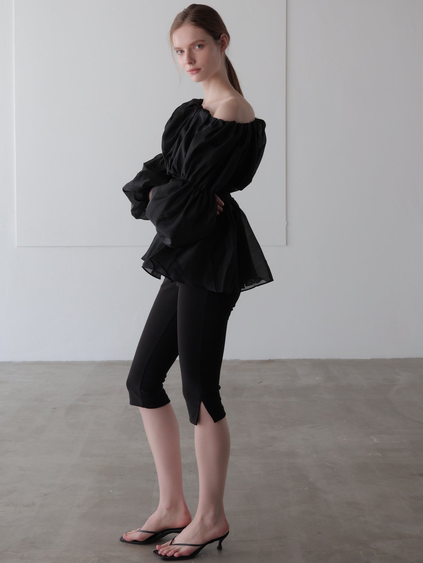 shirring off-shoulder blouse