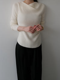 raccoon wool drape neck knit