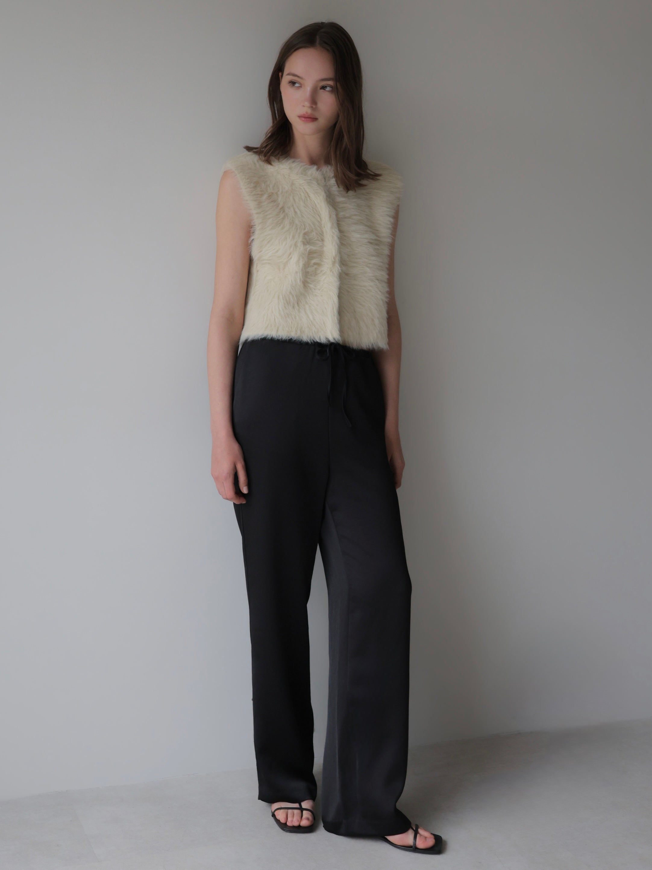 sample sale / mink-like fur short vest