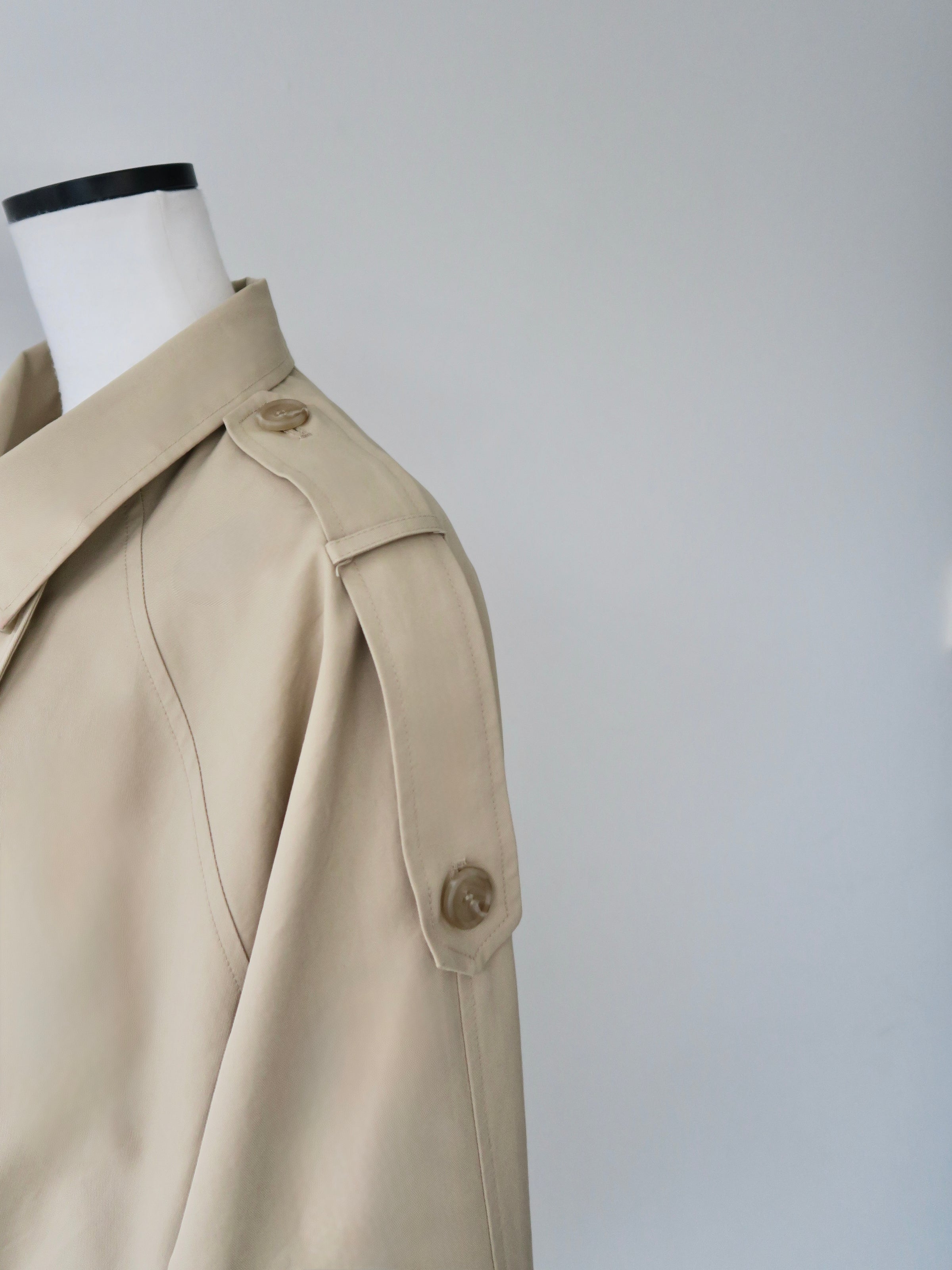 modern short trench coat