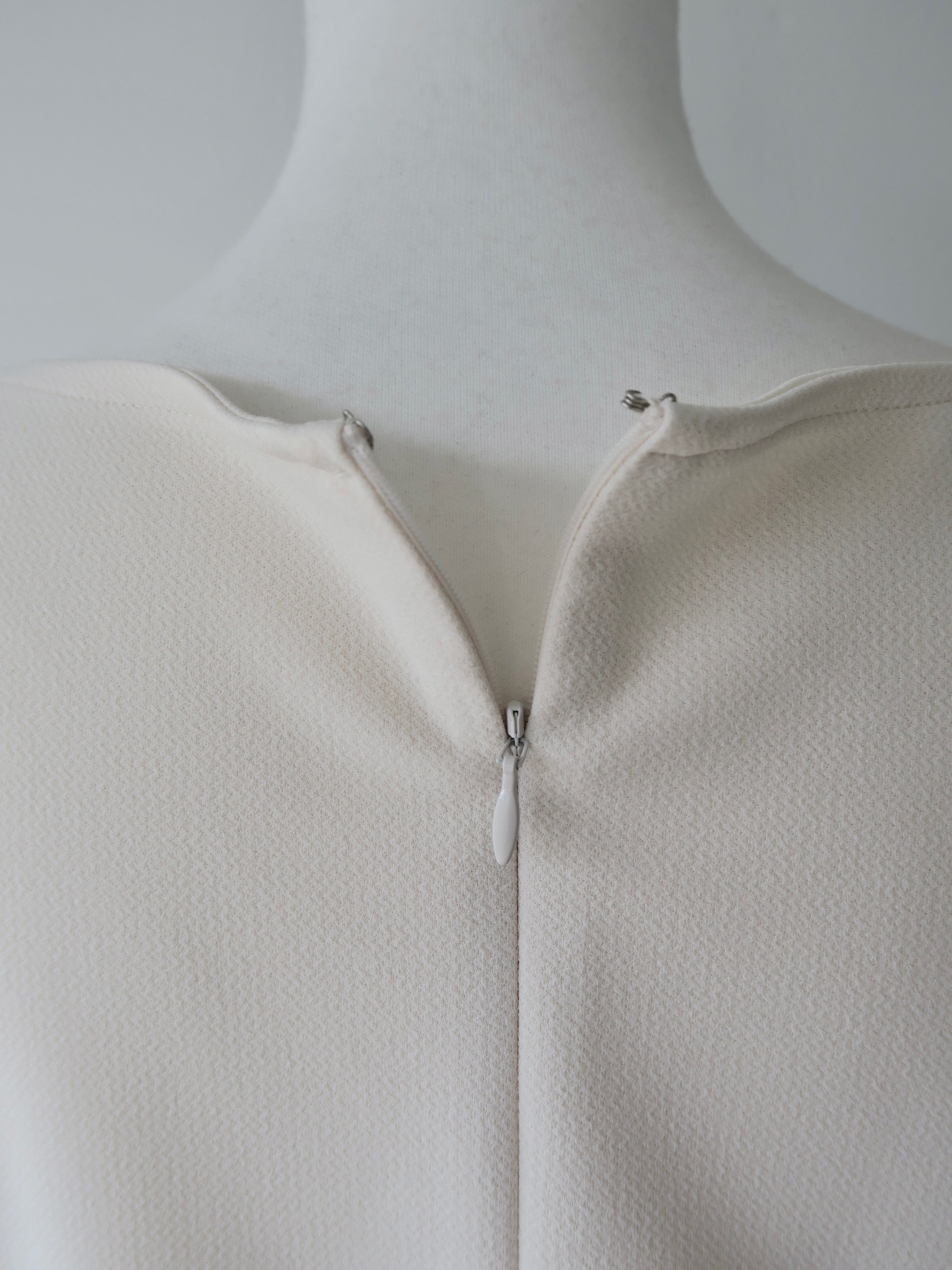 maison celon V Silhouette Dress ワンピース v silhouette dress – célon