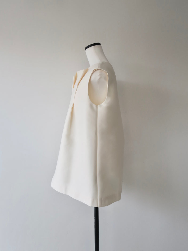 asymmetry tucked sleeveless top