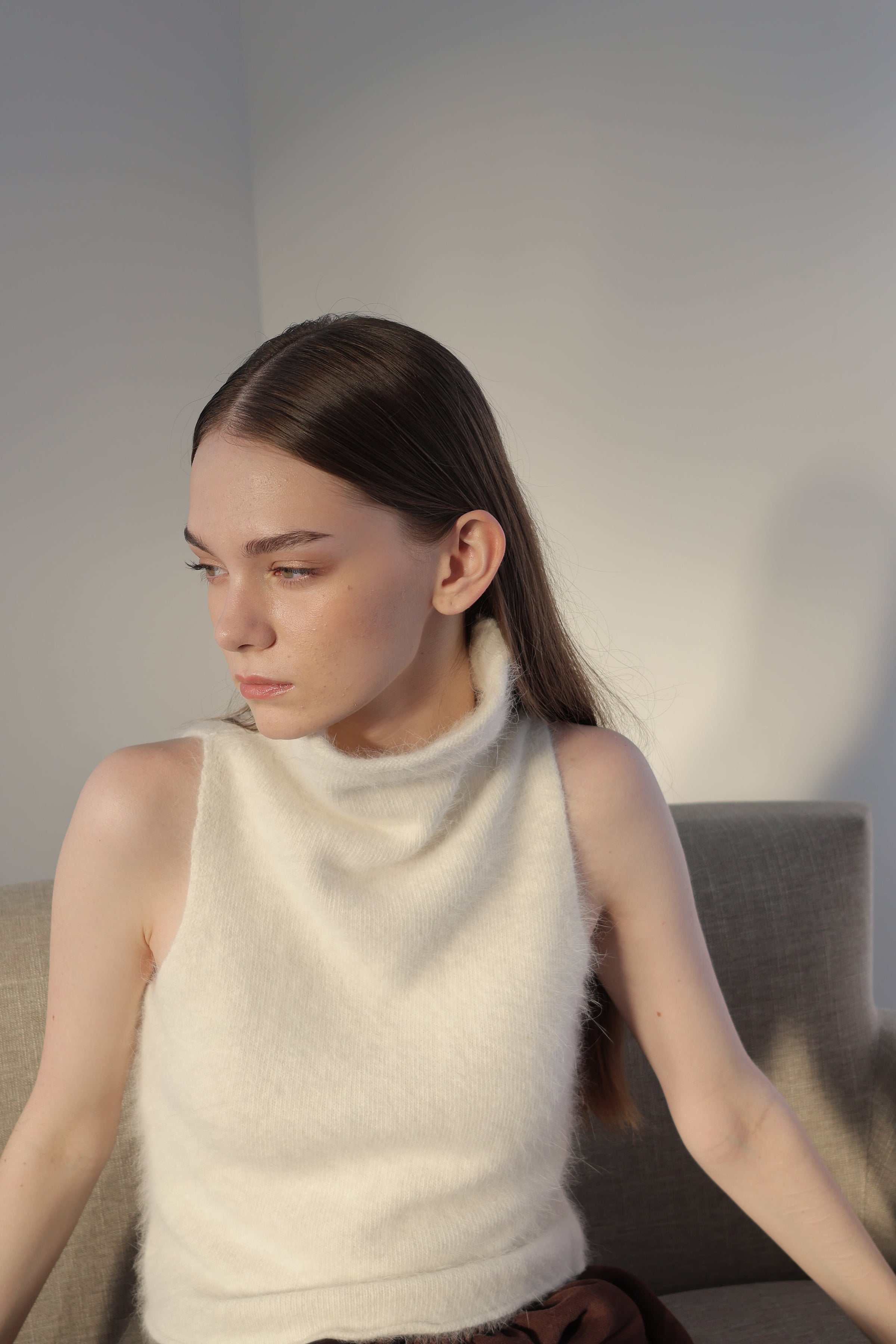 angora turtle sleeve-less knit