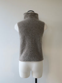 angora turtle sleeve-less knit