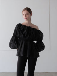 shirring off-shoulder blouse