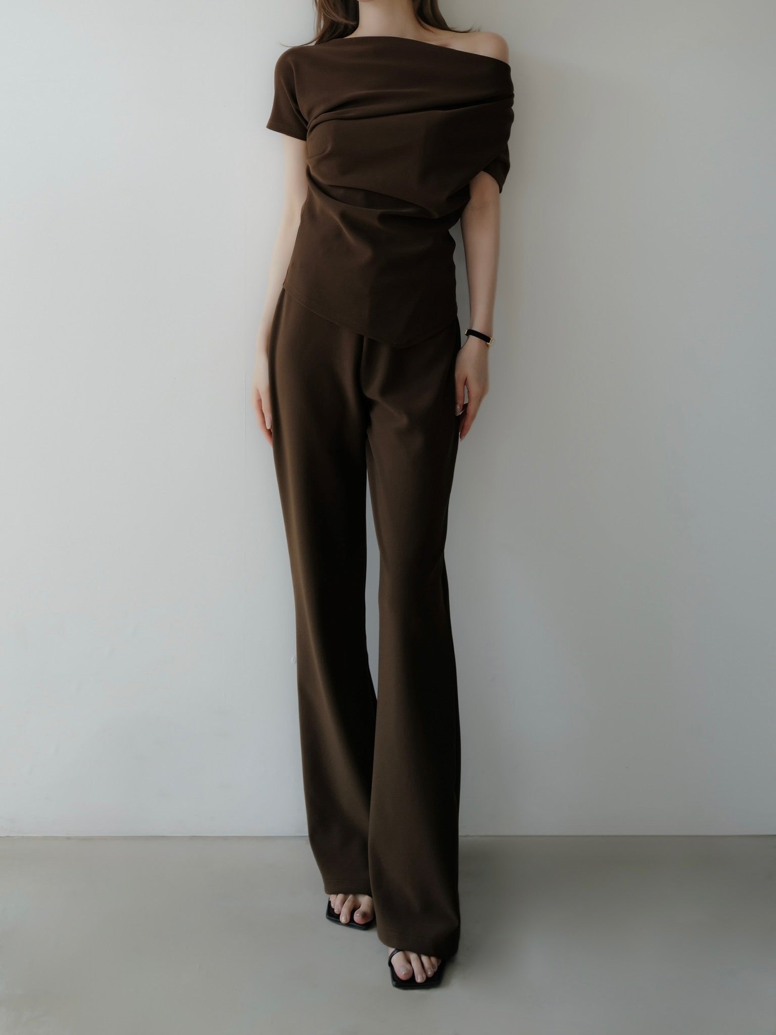 airy drape silhouette set-up (POP UP)