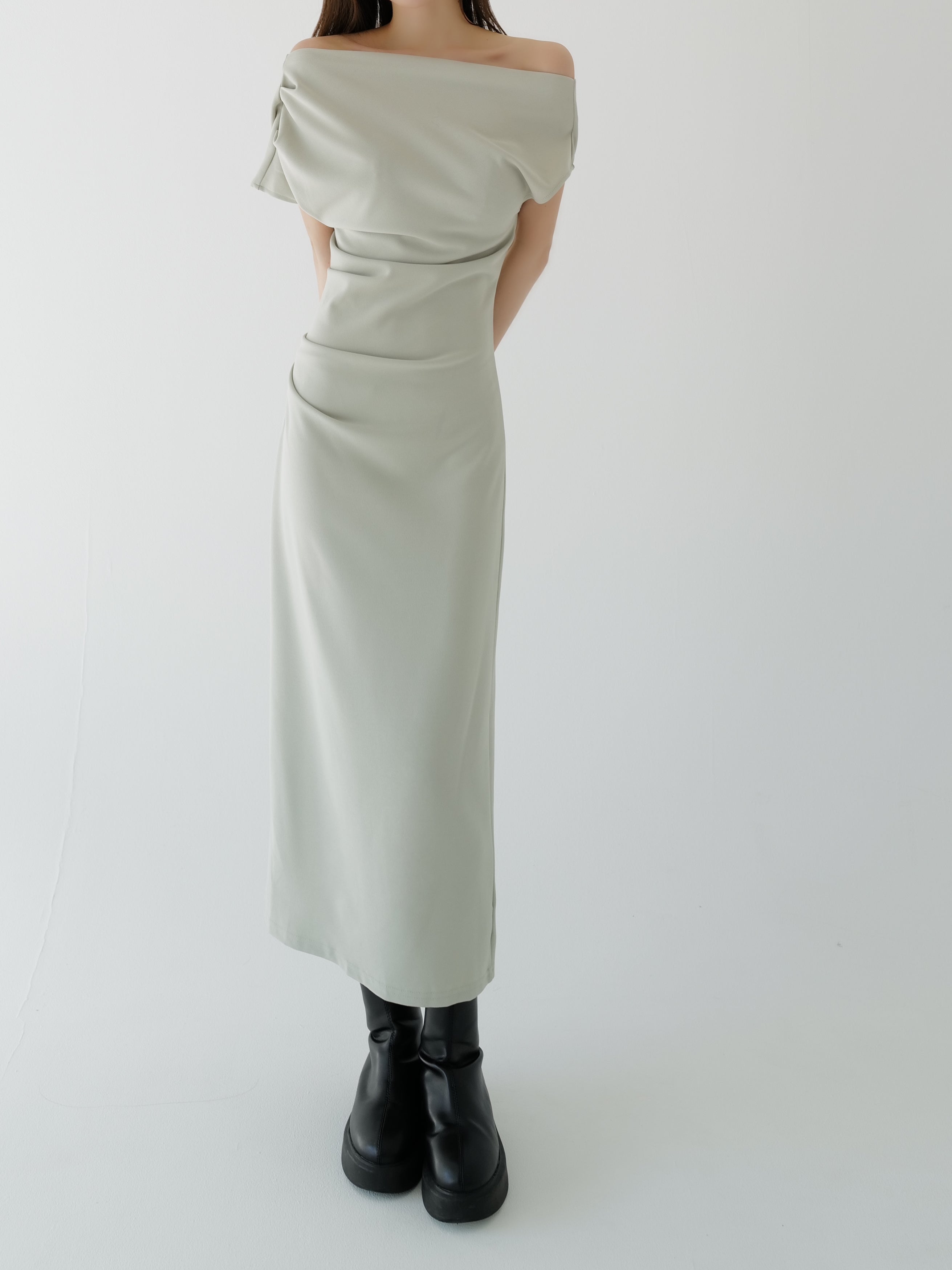 スーツ・フォーマル・ドレス Maison celon off shoulder drape dress off shoulder drape dress – célon
