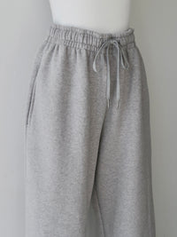 loose sweat pants