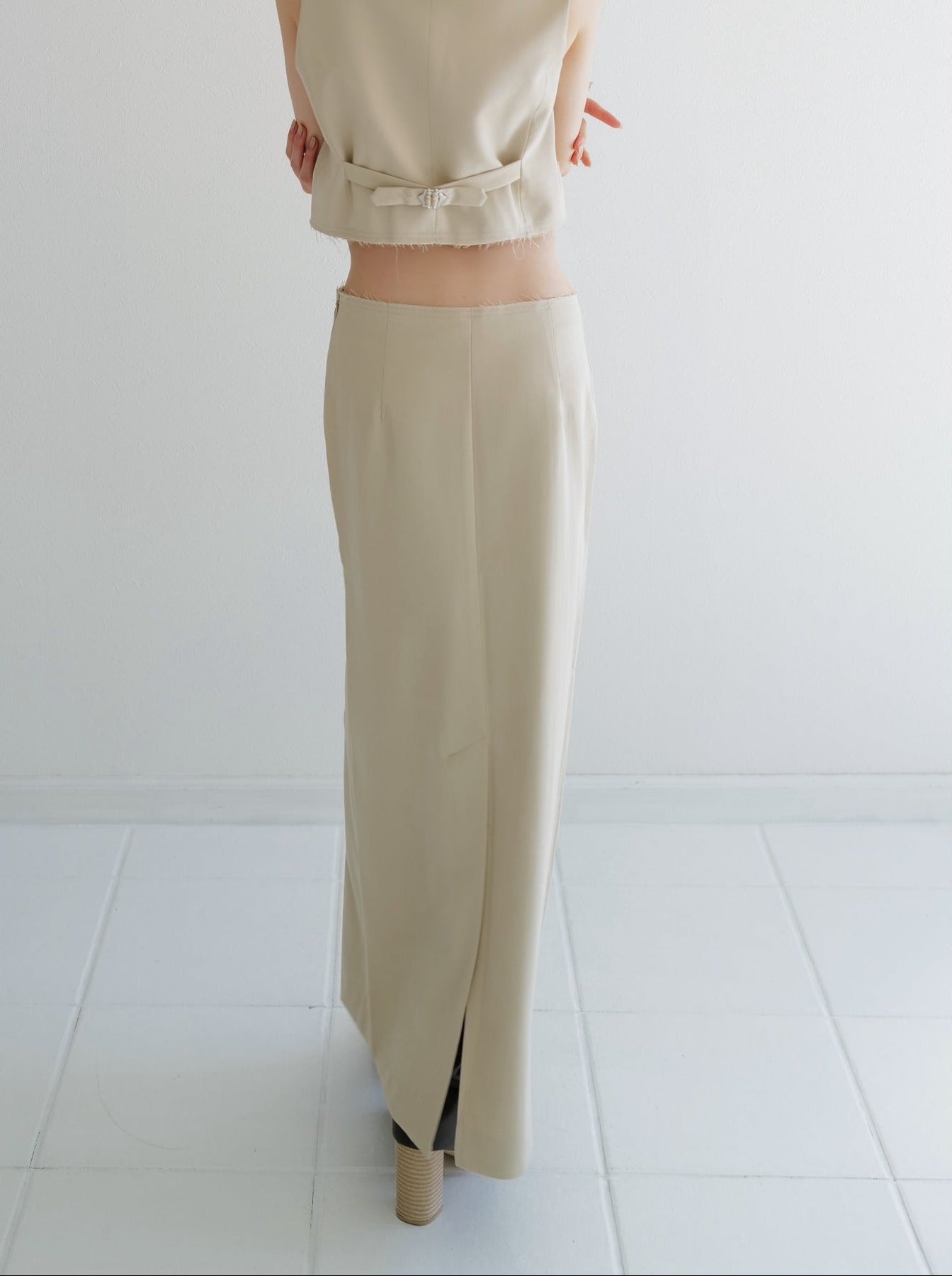 summer sale / raw hem slim long skirt