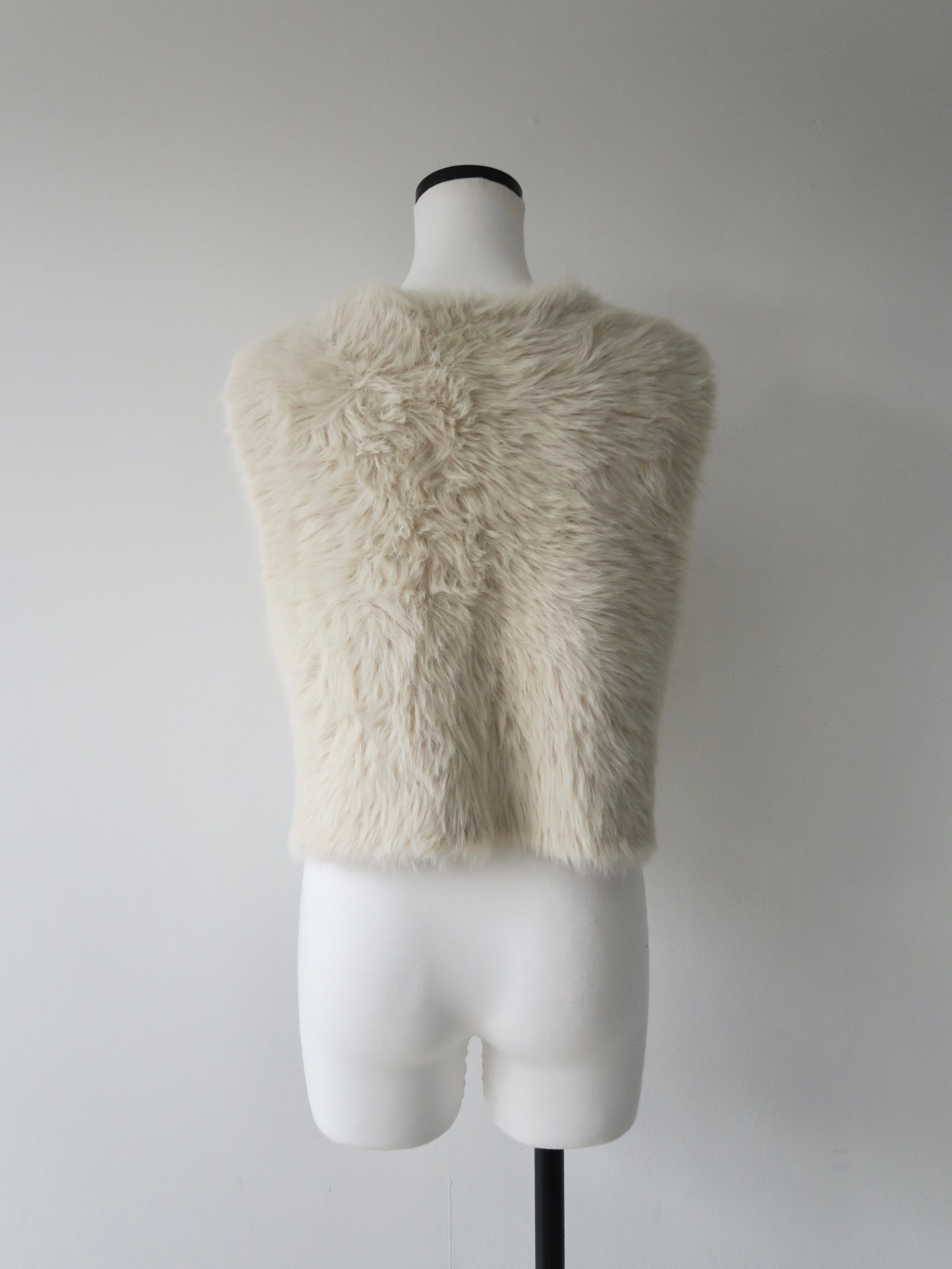 mink-like fur short vest