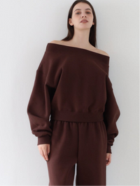 summer sale / off shoulder sweat