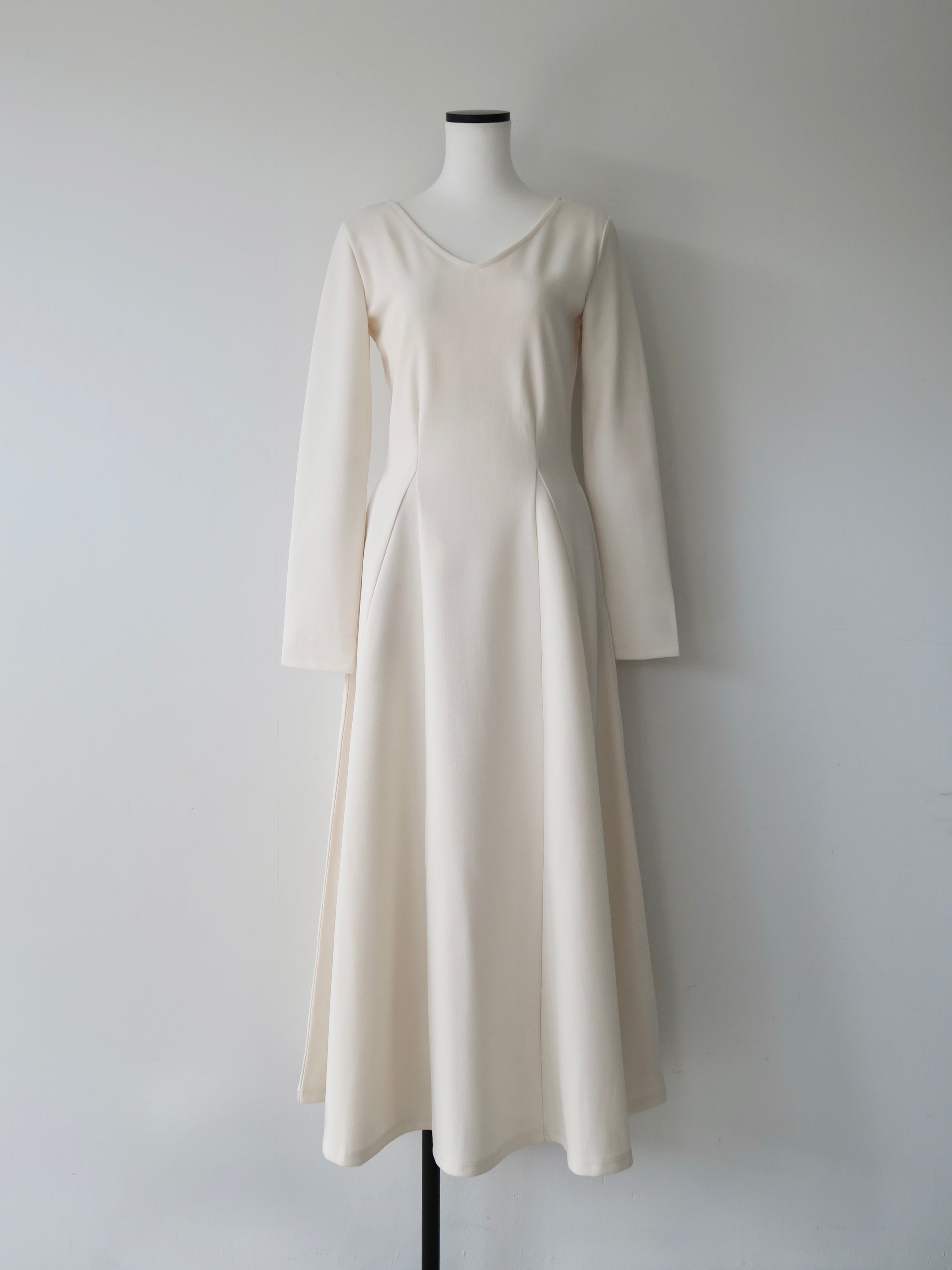 v silhouette dress