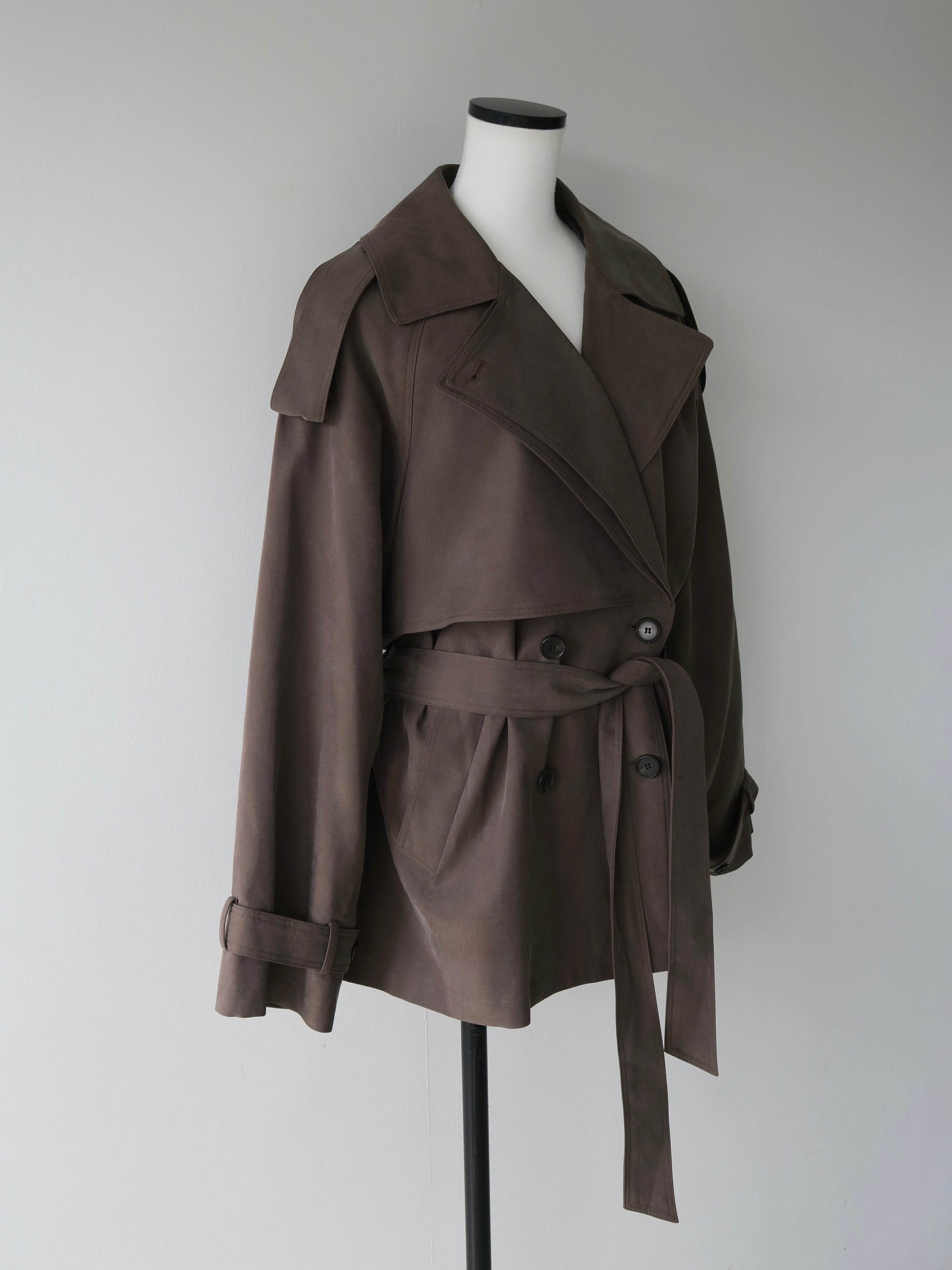 moca classic short trench coat