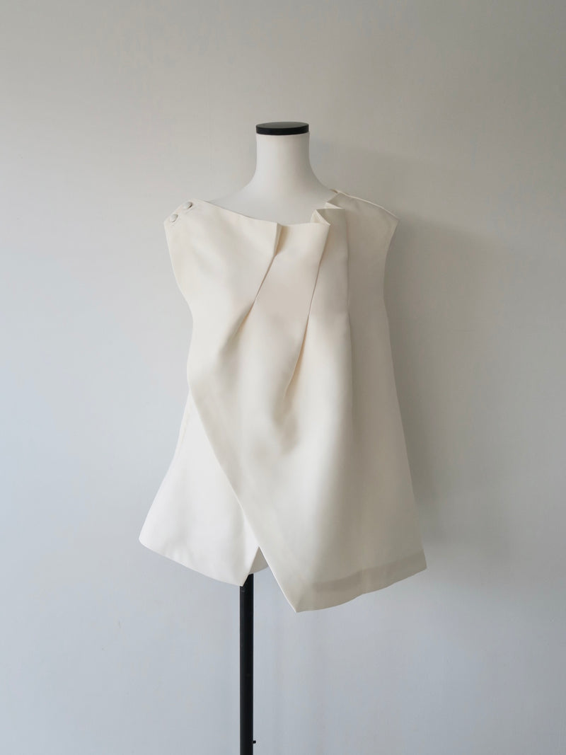 asymmetry tucked sleeveless top