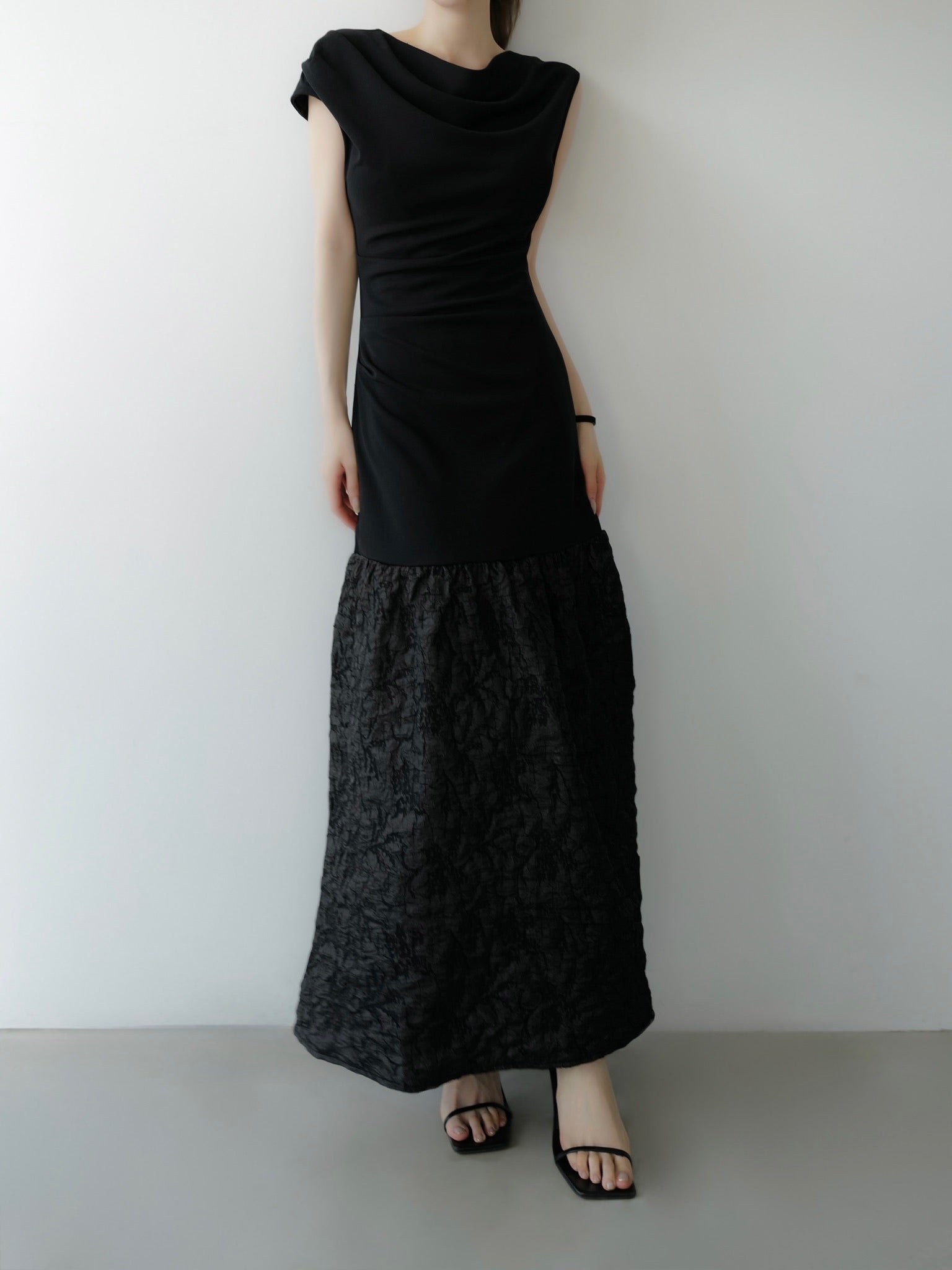 DRESS – célon