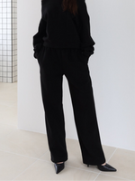 loose sweat pants