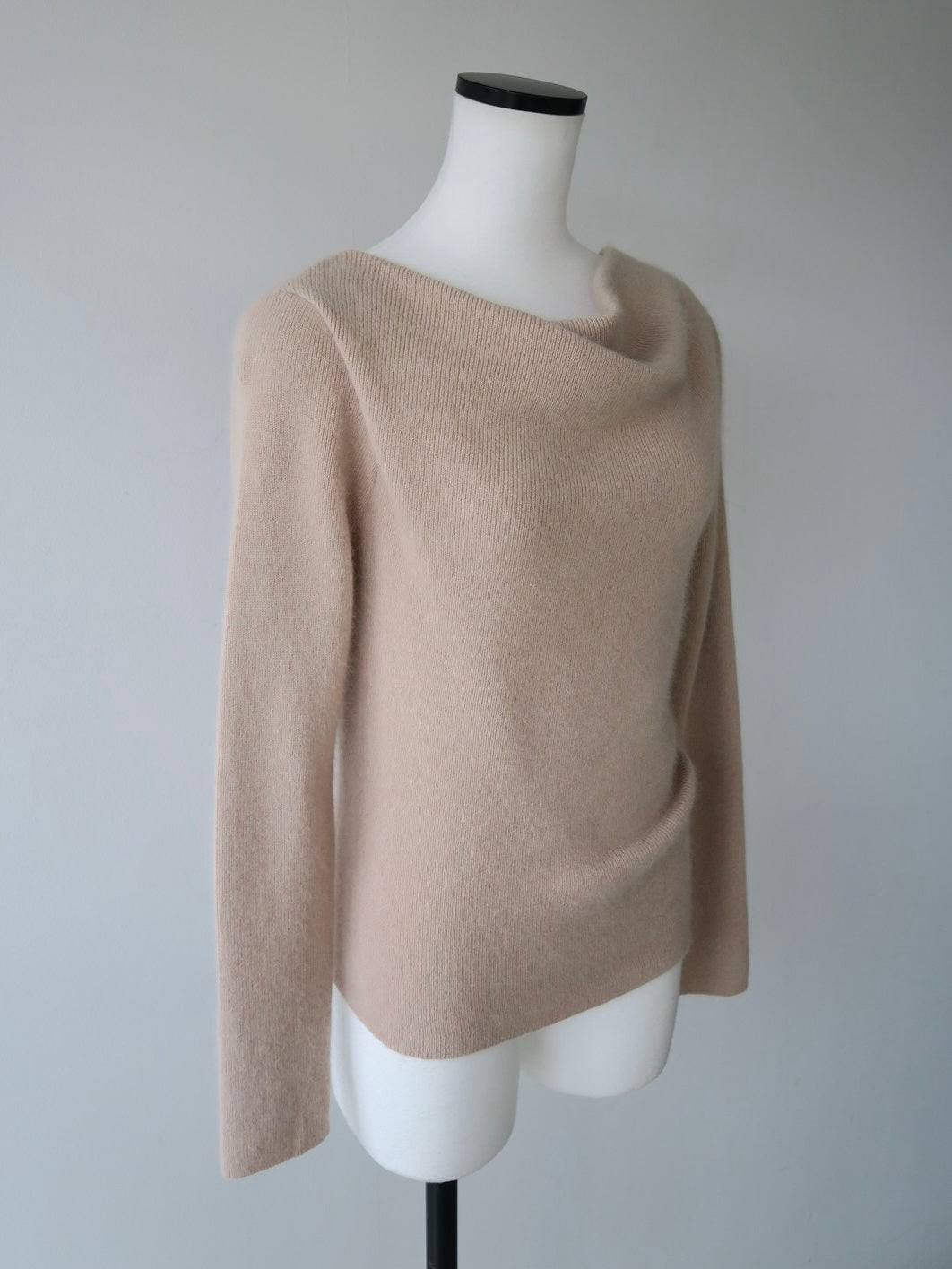raccoon wool drape neck knit