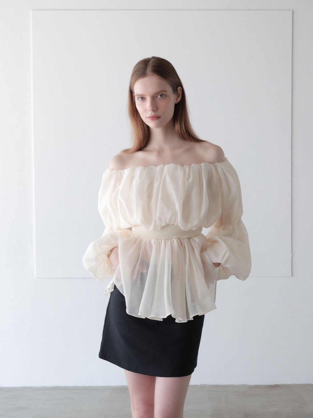 shirring off-shoulder blouse