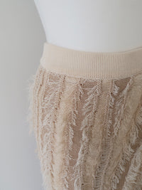 sample sale / fringe knit tight skirt