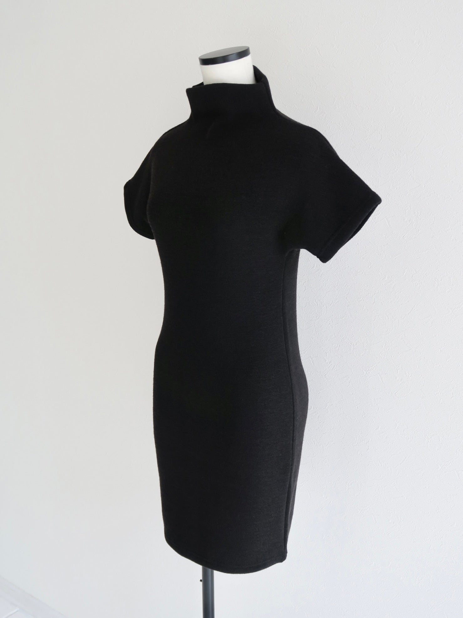 【新品未使用】maison celon high neck mini dress high neck mini dress – célon