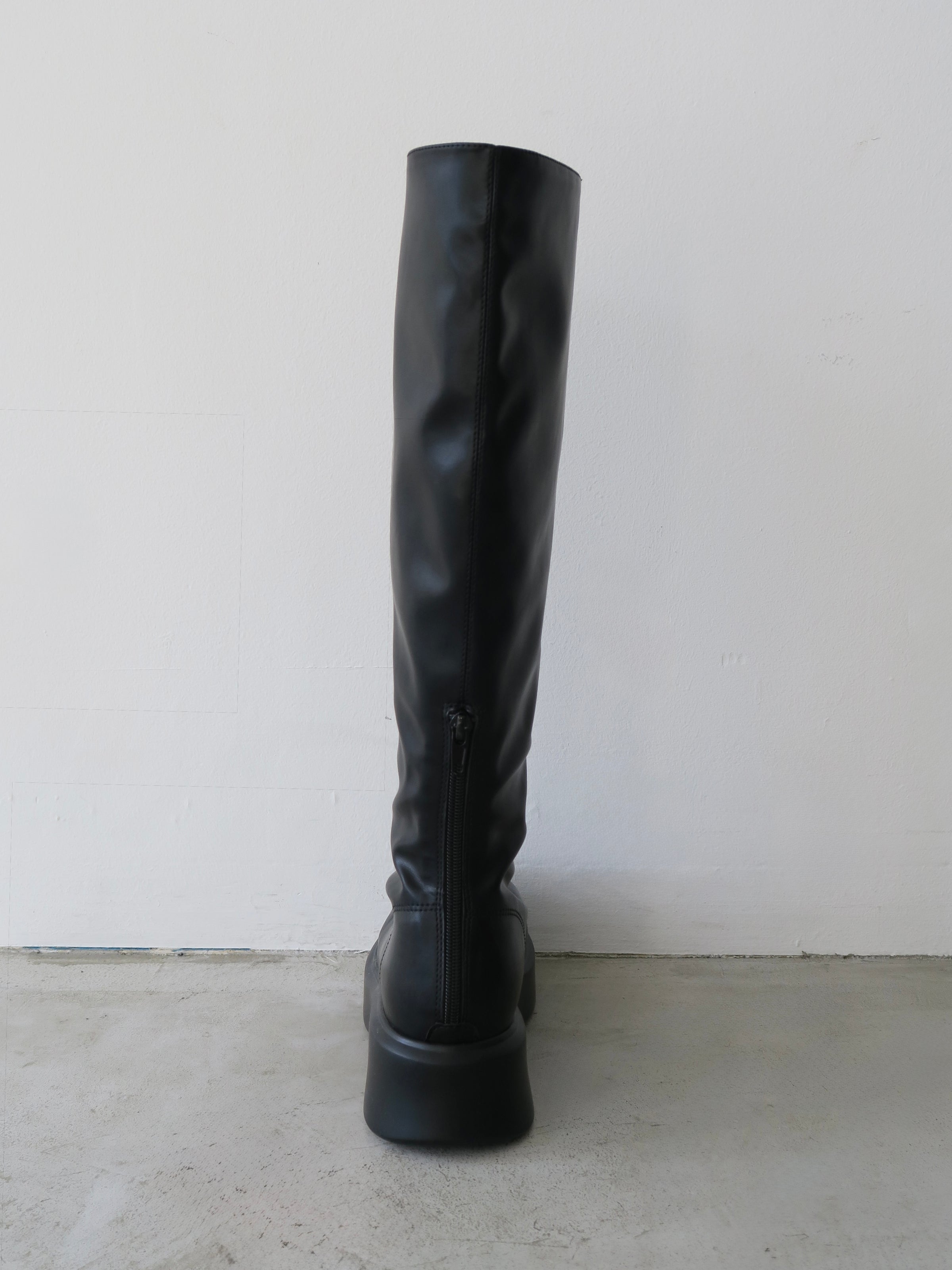 volume sole long boots