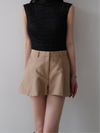 tucked mini pants