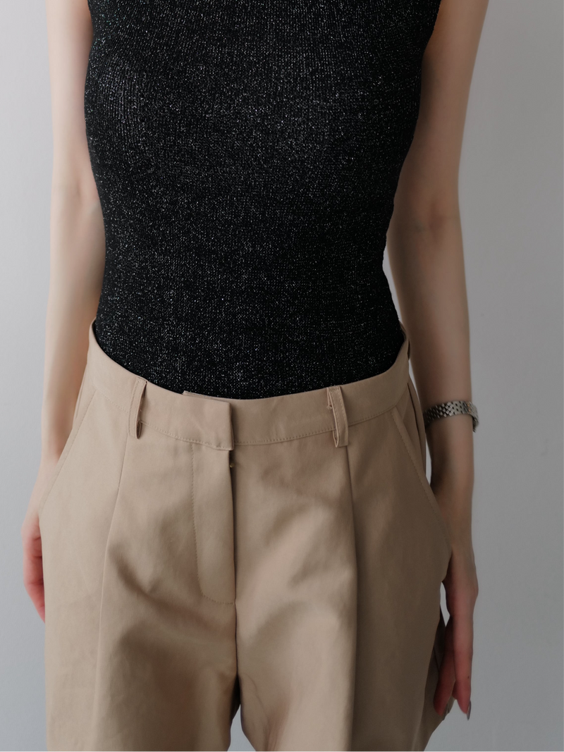 tucked mini pants