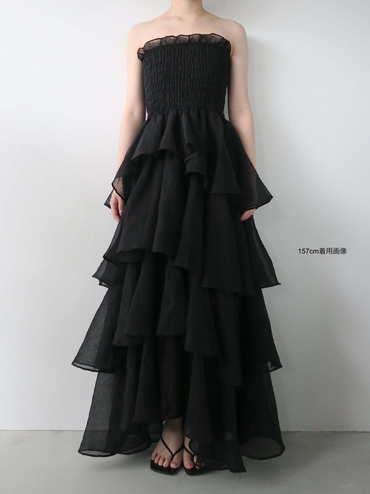 ワンピース Celon frilly tiered dress Noelle Split Neck Poplin Tiered Midi Dress – Sugarlips