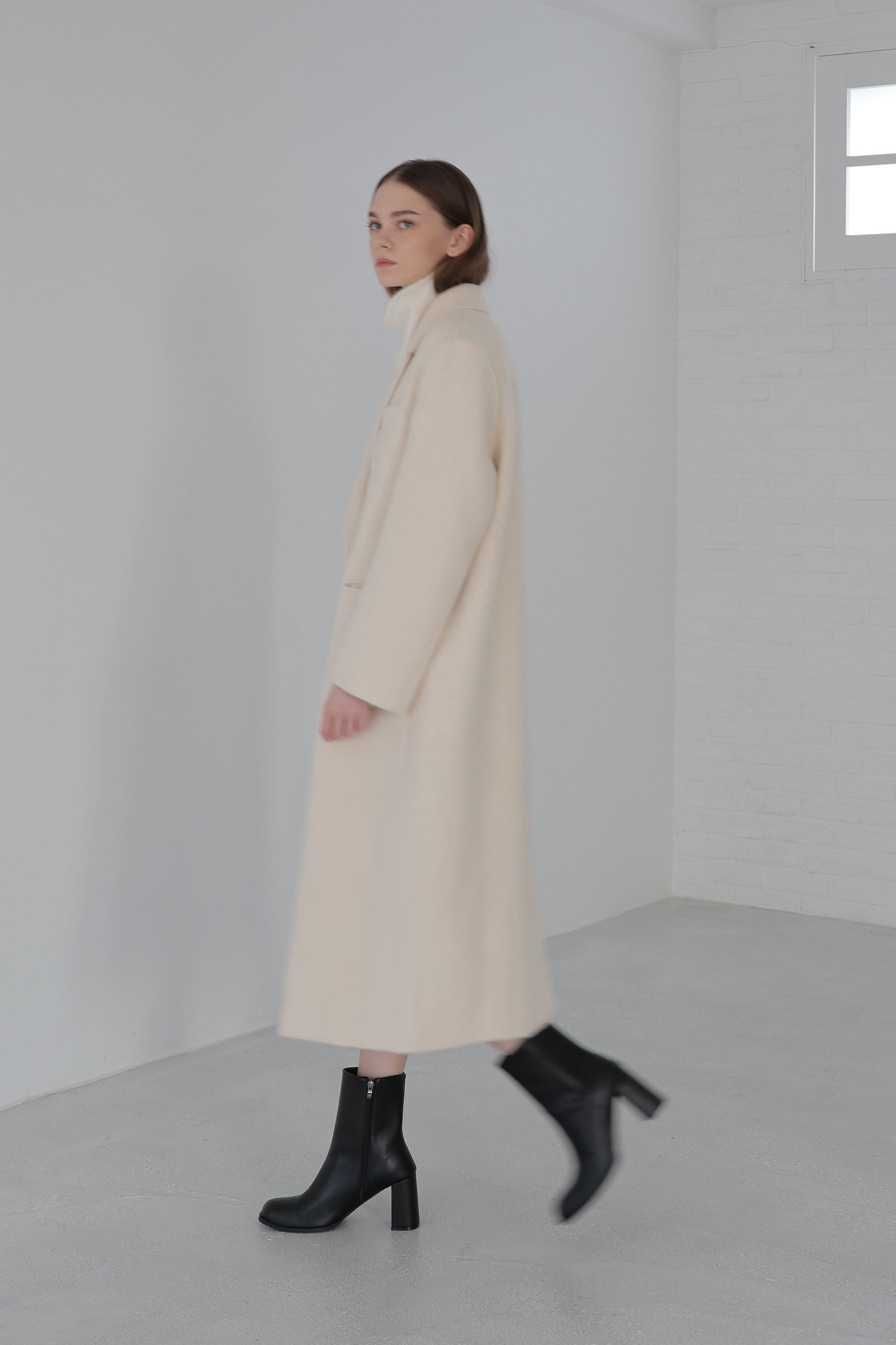 alpaca hairy long coat